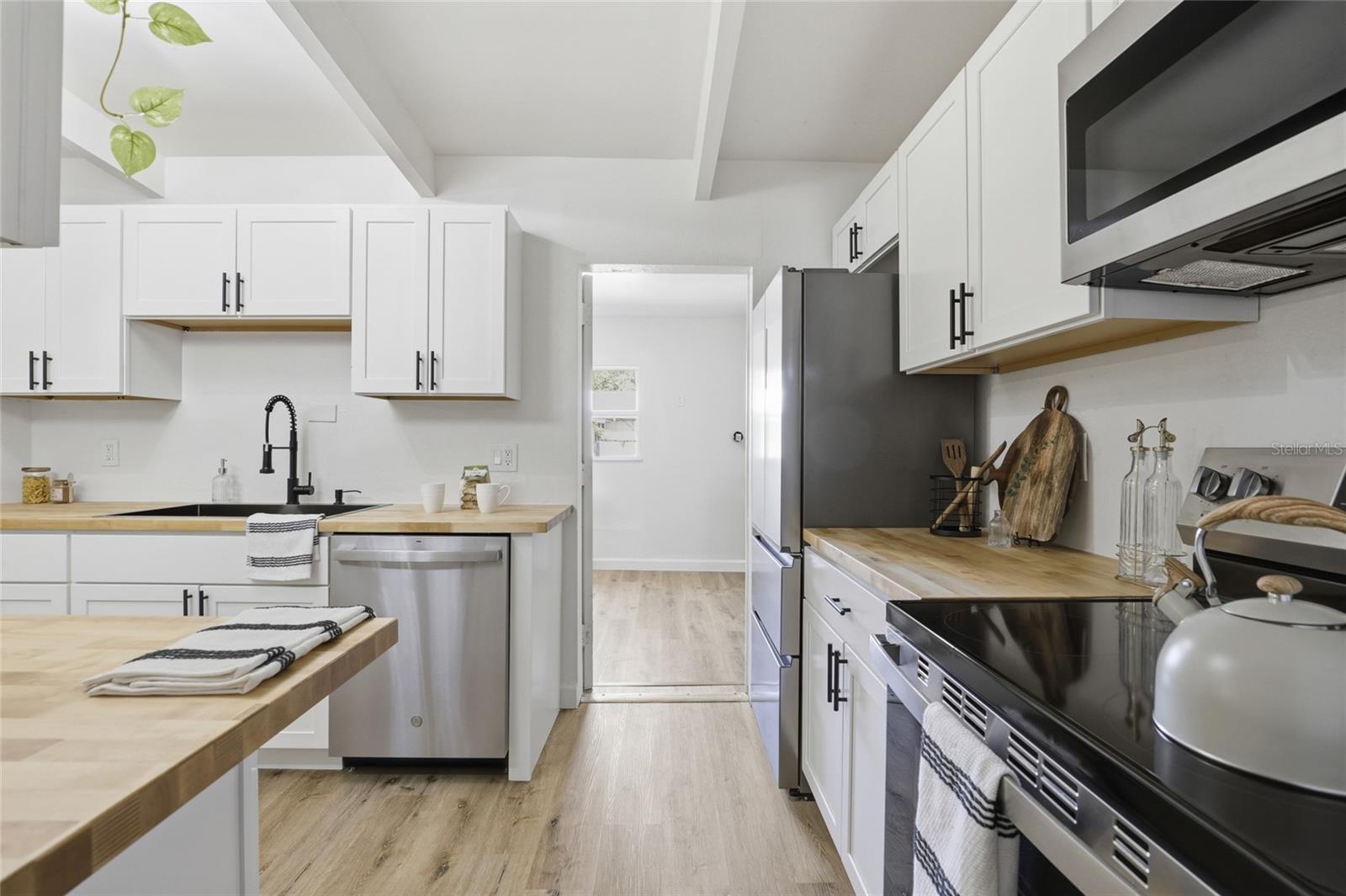 1214 NE 28TH AVE, GAINESVILLE, FL, 32609