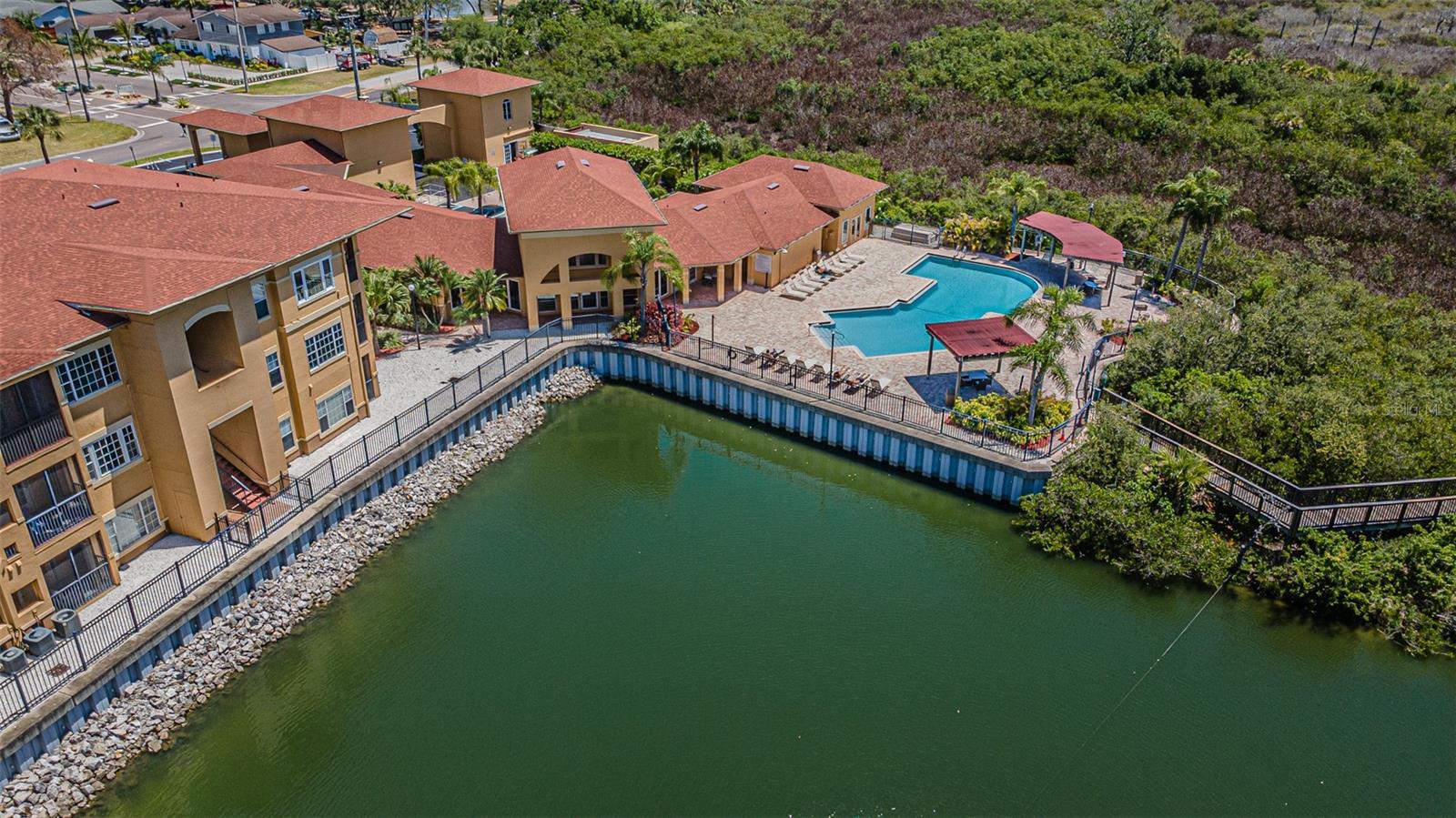 4316 BAYSIDE VILLAGE DR #302, TAMPA, FL, 33615