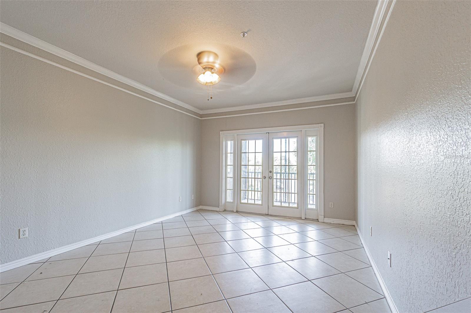 4316 BAYSIDE VILLAGE DR #302, TAMPA, FL, 33615