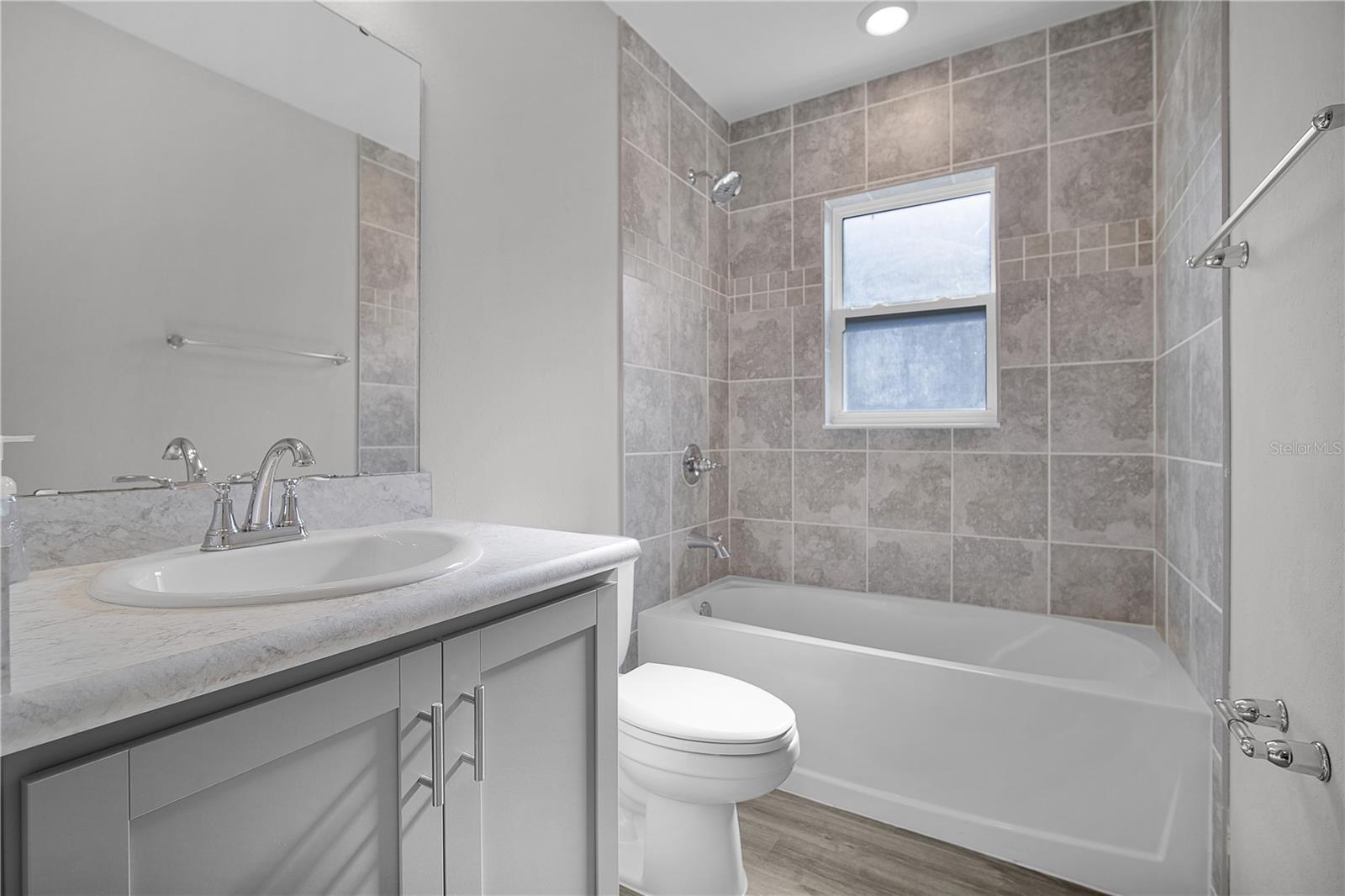 2439 MATTERHORN TRL, DAVENPORT, FL, 33837