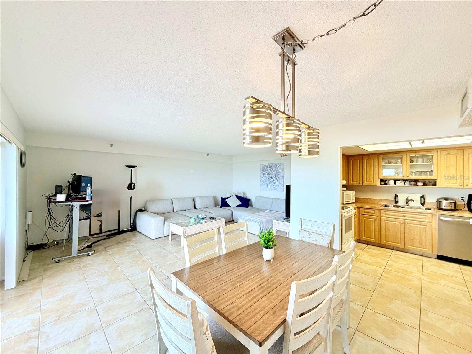 7430 SUNSHINE SKYWAY LN S #501, ST PETERSBURG, FL, 33711