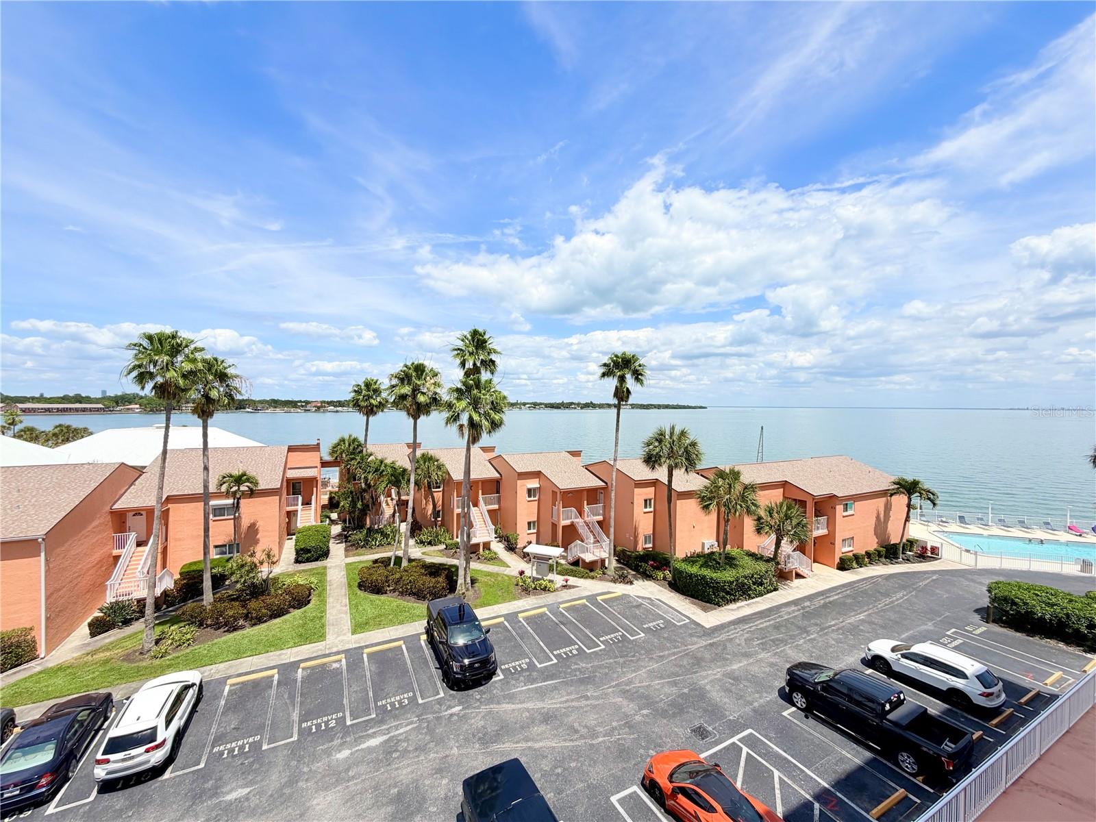 7430 SUNSHINE SKYWAY LN S #501, ST PETERSBURG, FL, 33711
