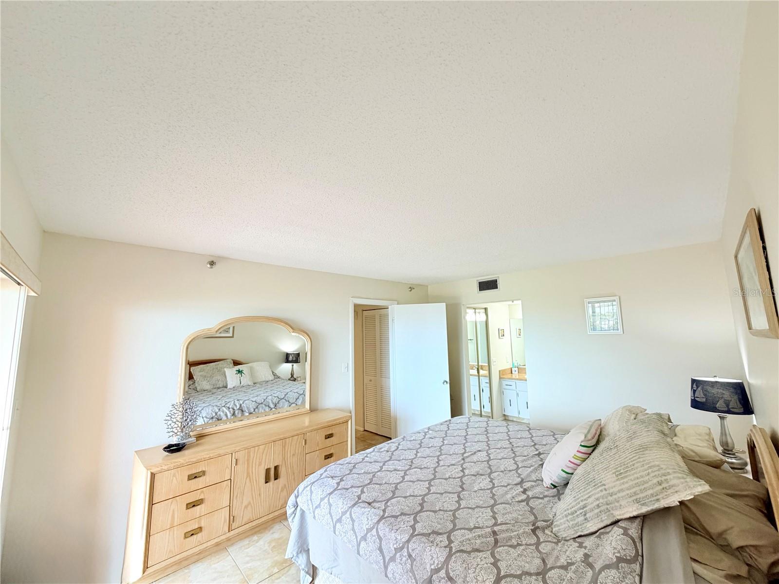 7430 SUNSHINE SKYWAY LN S #501, ST PETERSBURG, FL, 33711