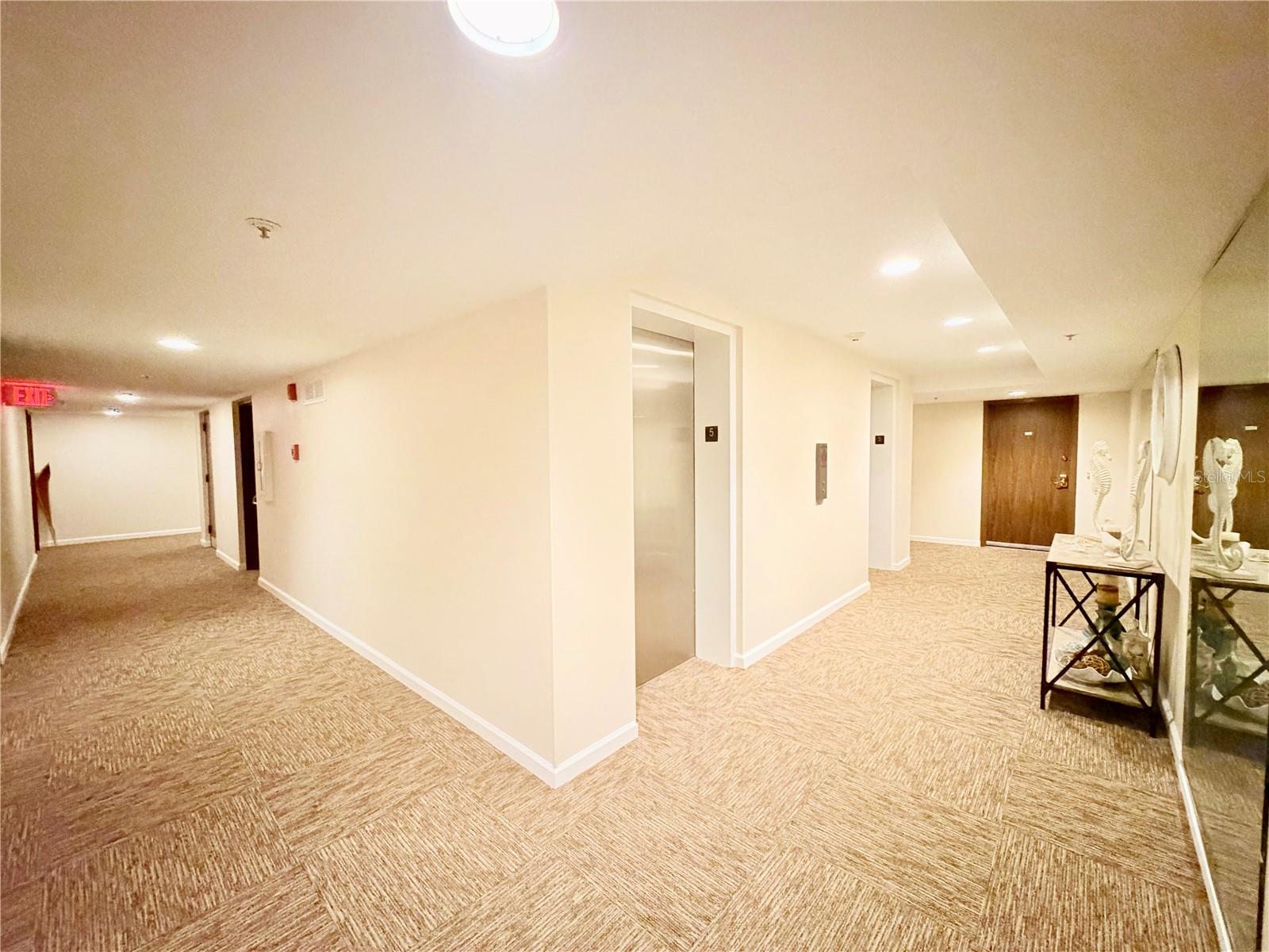 7430 SUNSHINE SKYWAY LN S #501, ST PETERSBURG, FL, 33711