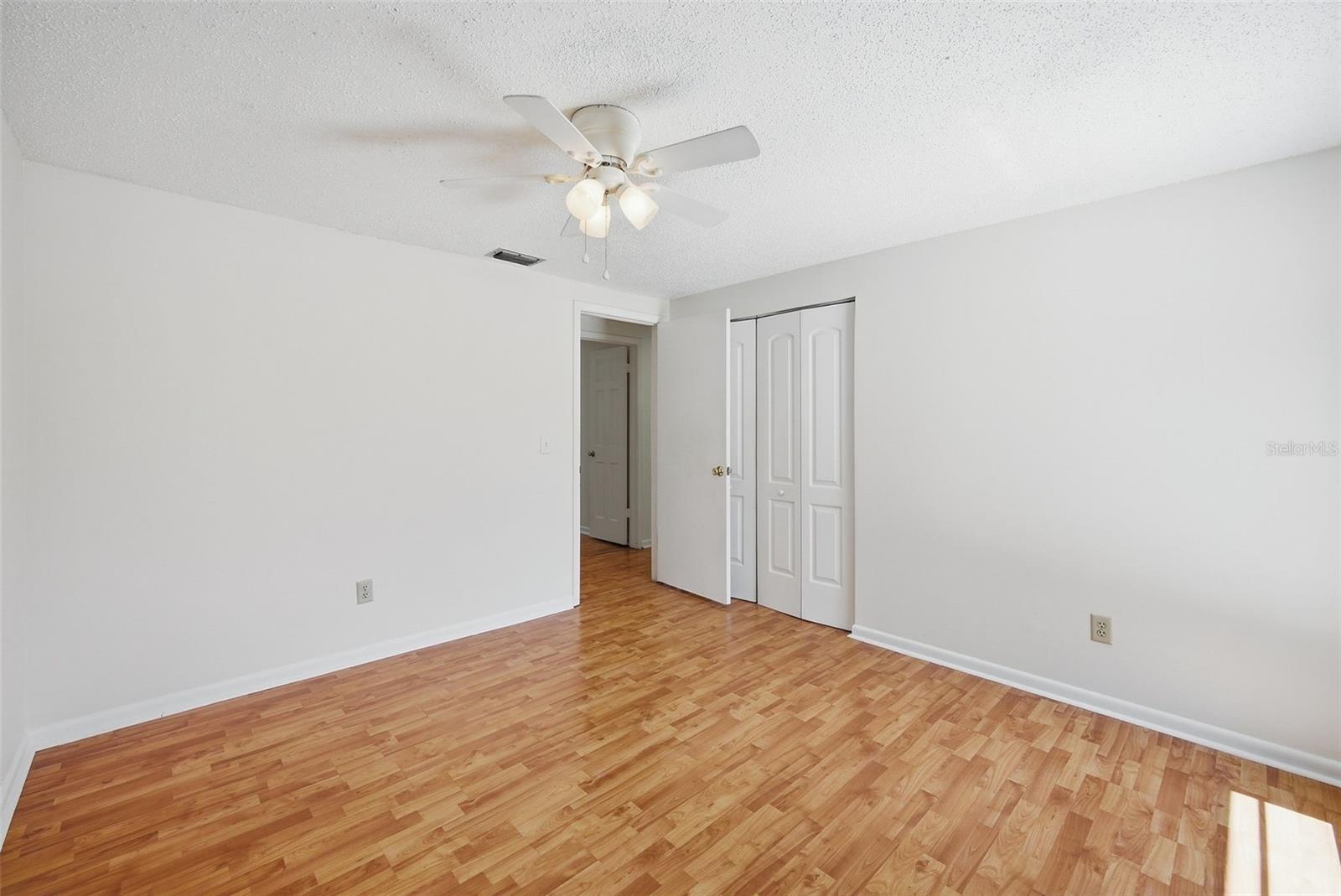15602 FARNSWORTH LN, TAMPA, FL, 33624