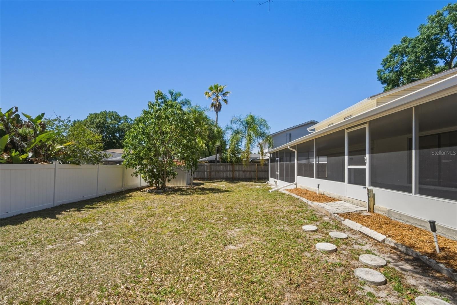 15602 FARNSWORTH LN, TAMPA, FL, 33624