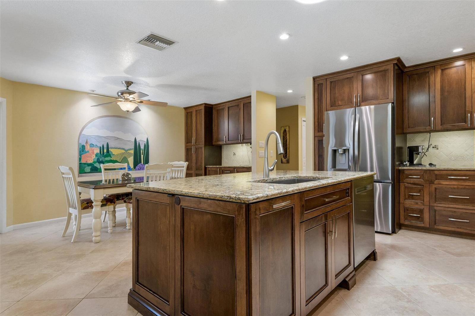 1215 HUNTINGTON LN, SAFETY HARBOR, FL, 34695