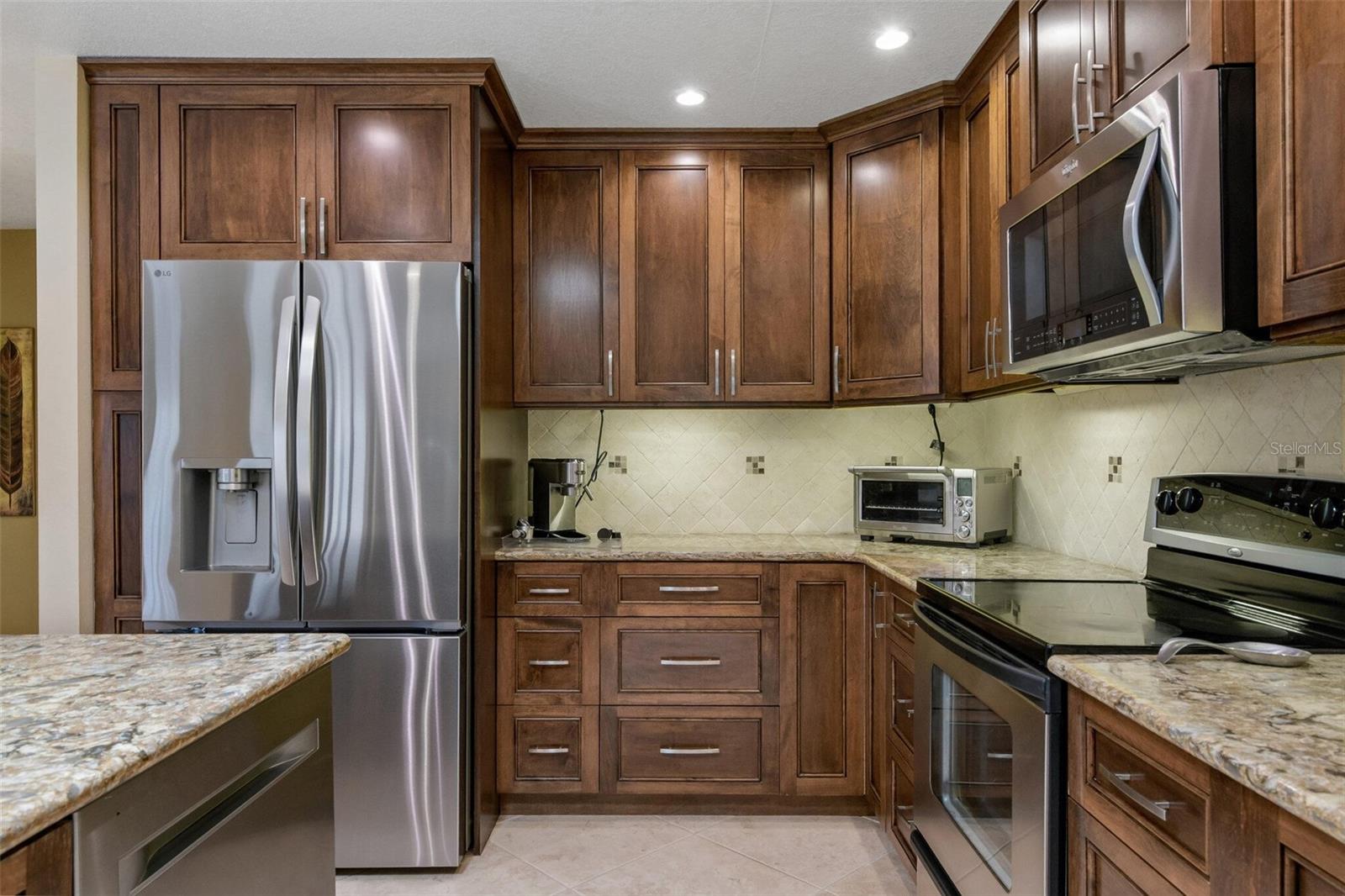 1215 HUNTINGTON LN, SAFETY HARBOR, FL, 34695