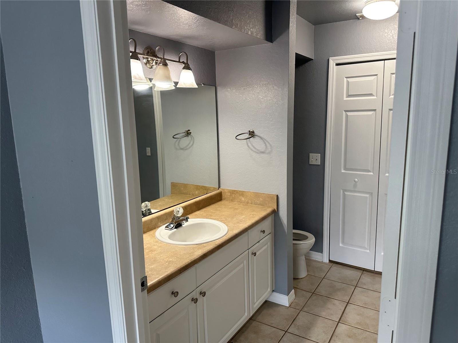 5601 ROSEHILL RD #201, SARASOTA, FL, 34233