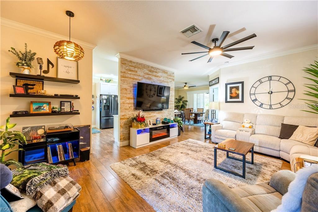 2128 CAPE HEATHER CIR, CAPE CORAL, FL, 33991