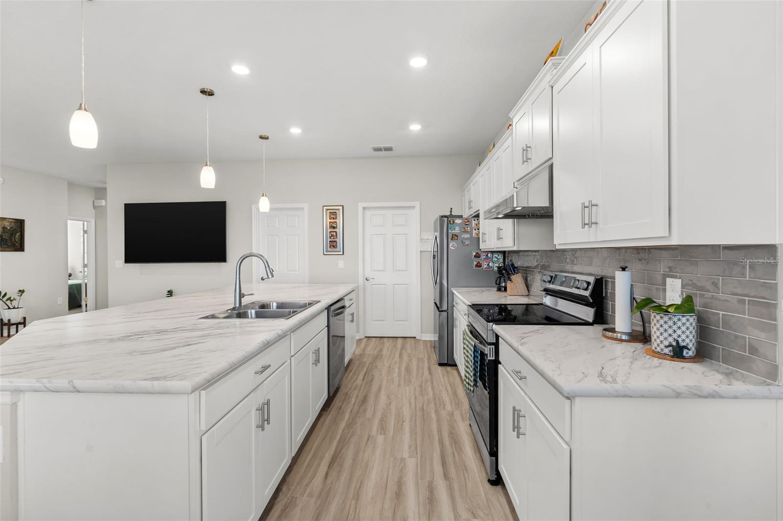 1553 FLEUR DR, DAVENPORT, FL, 33837