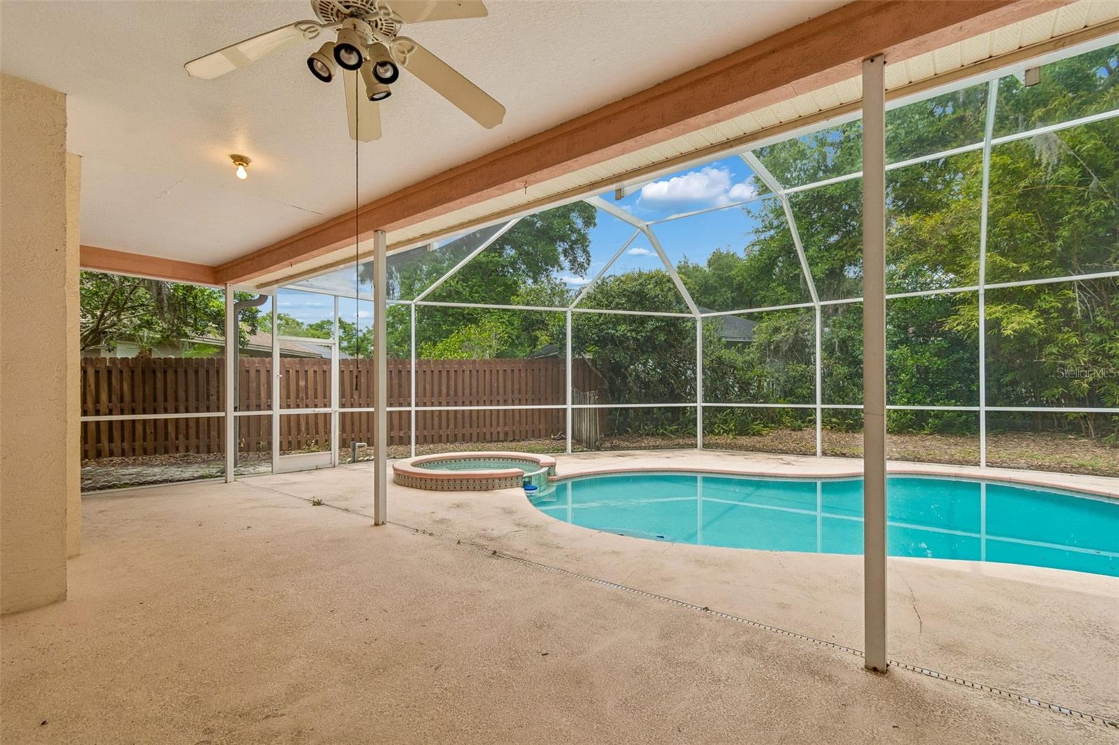 1336 WATERWOOD DR, LUTZ, FL, 33559