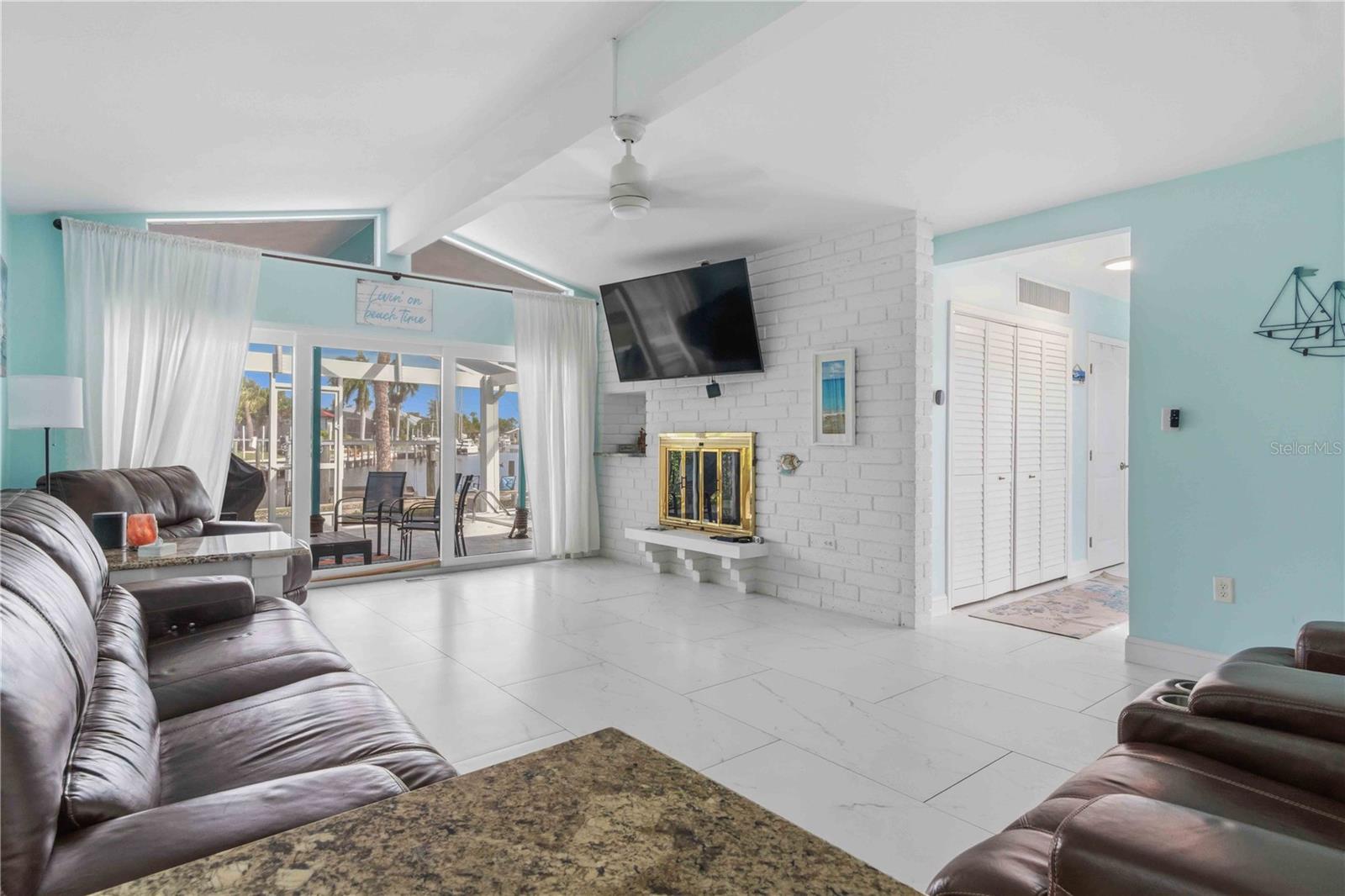 1960 W MARION AVE, PUNTA GORDA, FL, 33950