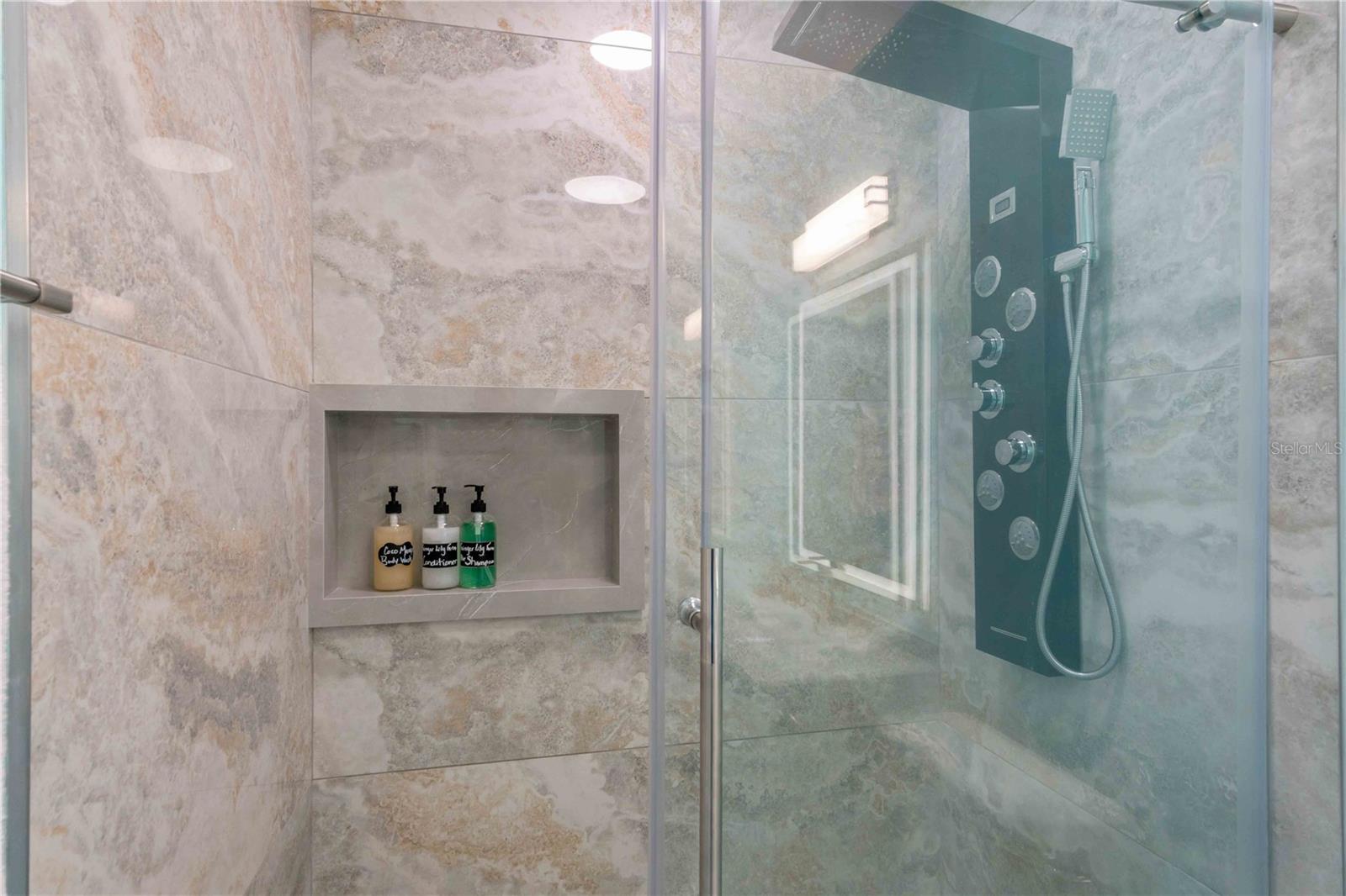 1960 W MARION AVE, PUNTA GORDA, FL, 33950