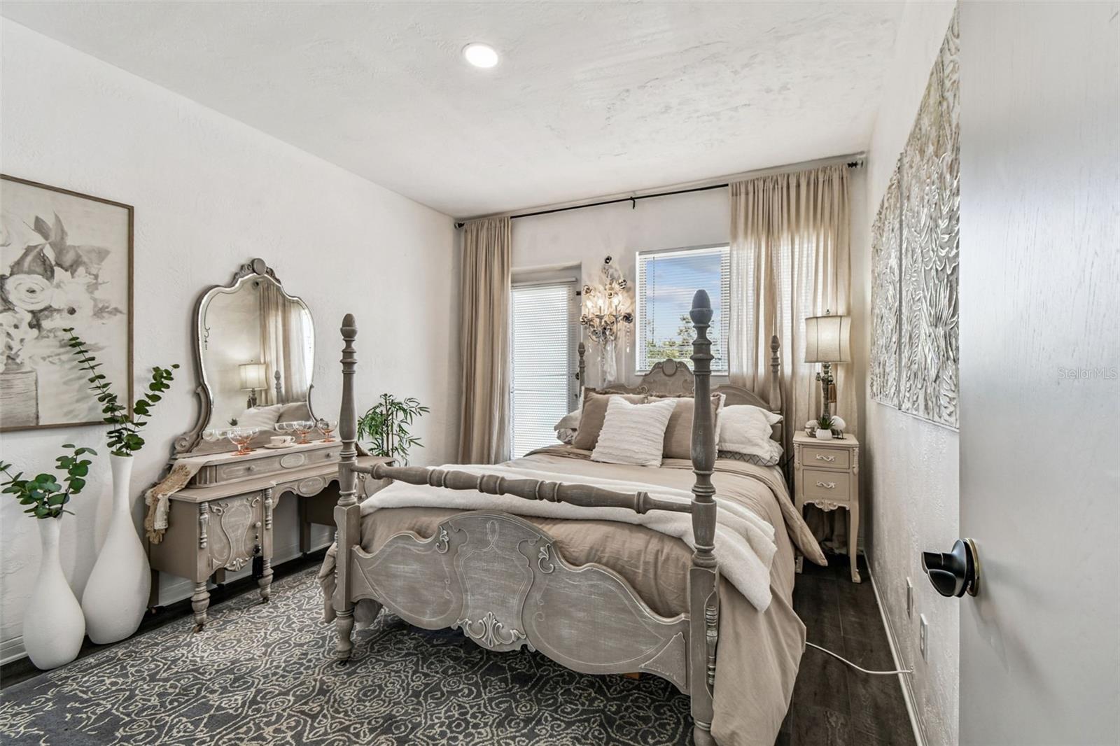 5861 42ND TER N #1712, KENNETH CITY, FL, 33709