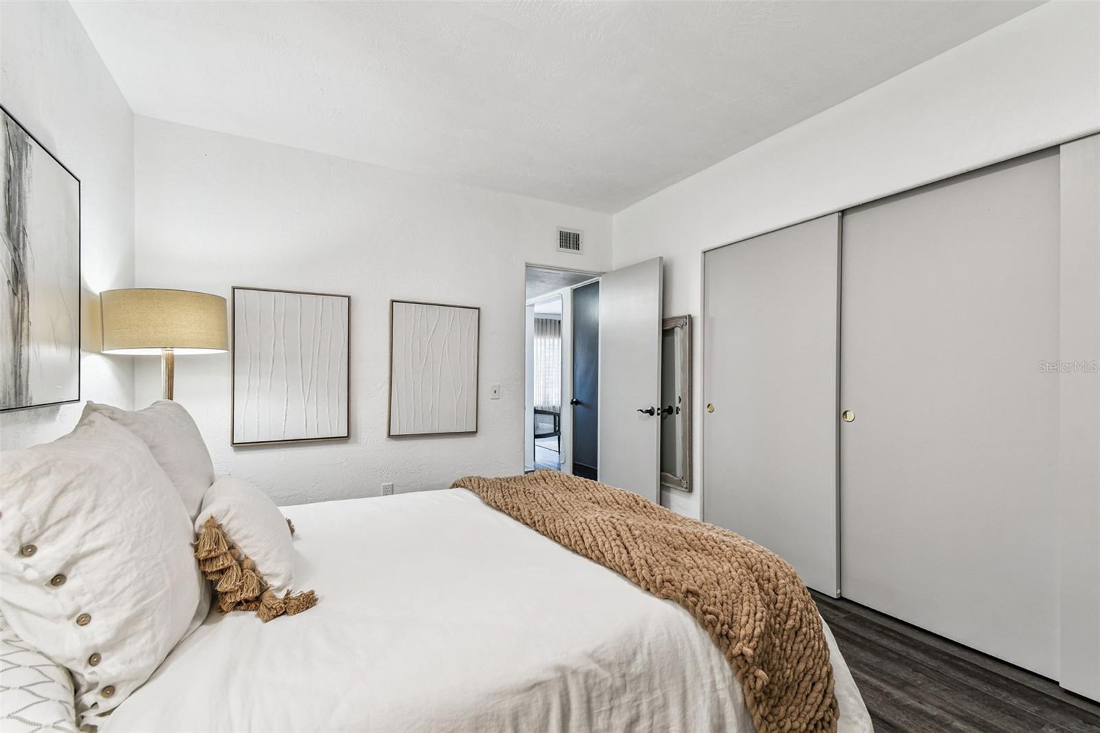 5861 42ND TER N #1712, KENNETH CITY, FL, 33709