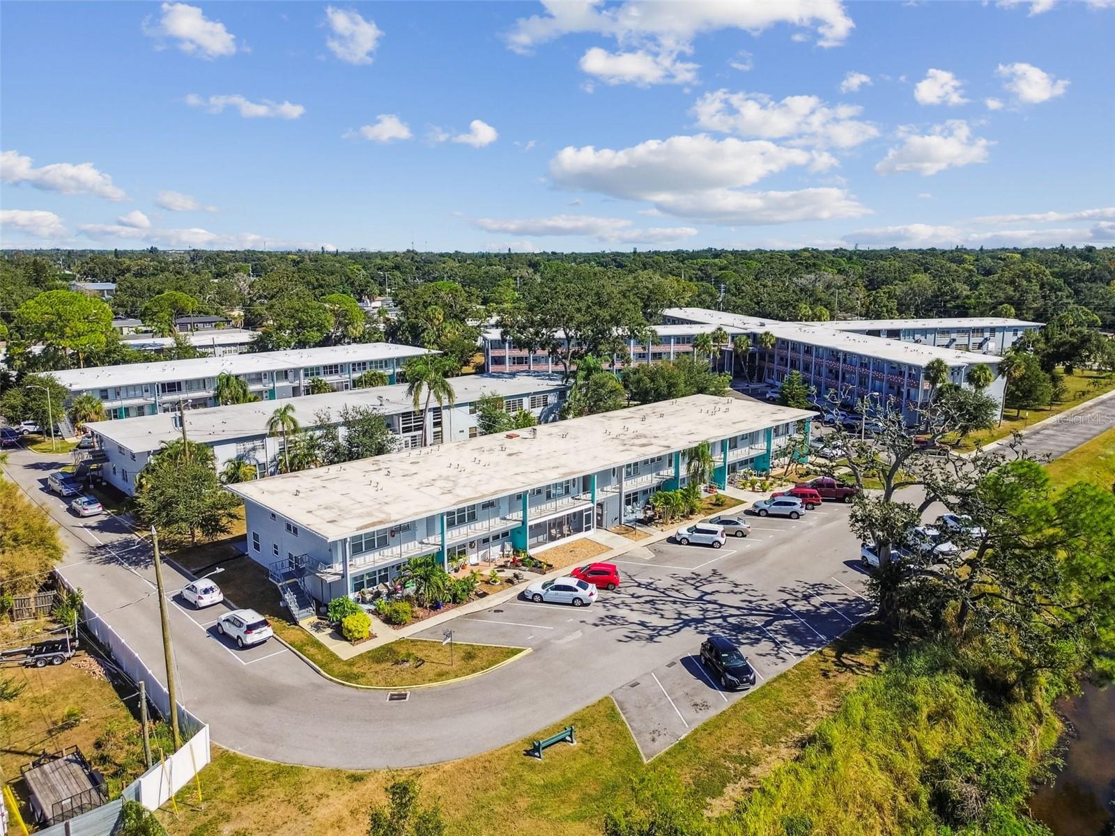 5861 42ND TER N #1712, KENNETH CITY, FL, 33709