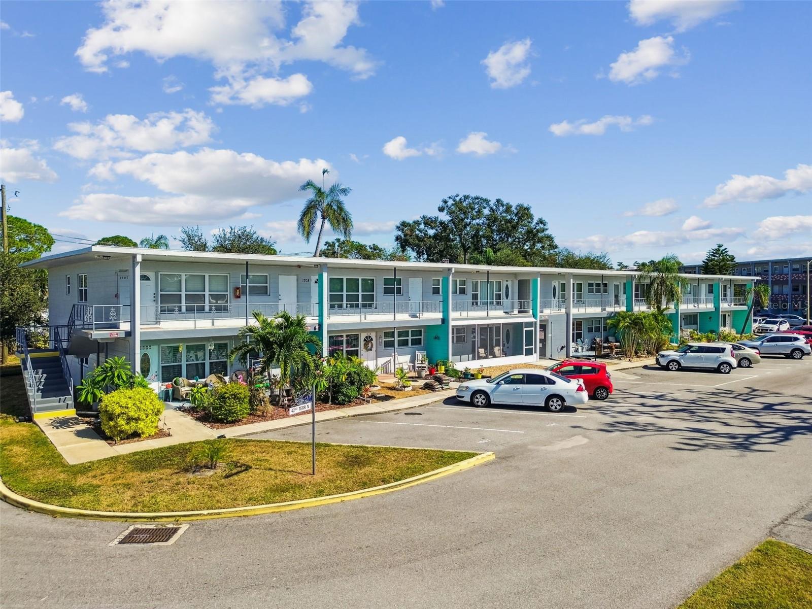 5861 42ND TER N #1712, KENNETH CITY, FL, 33709