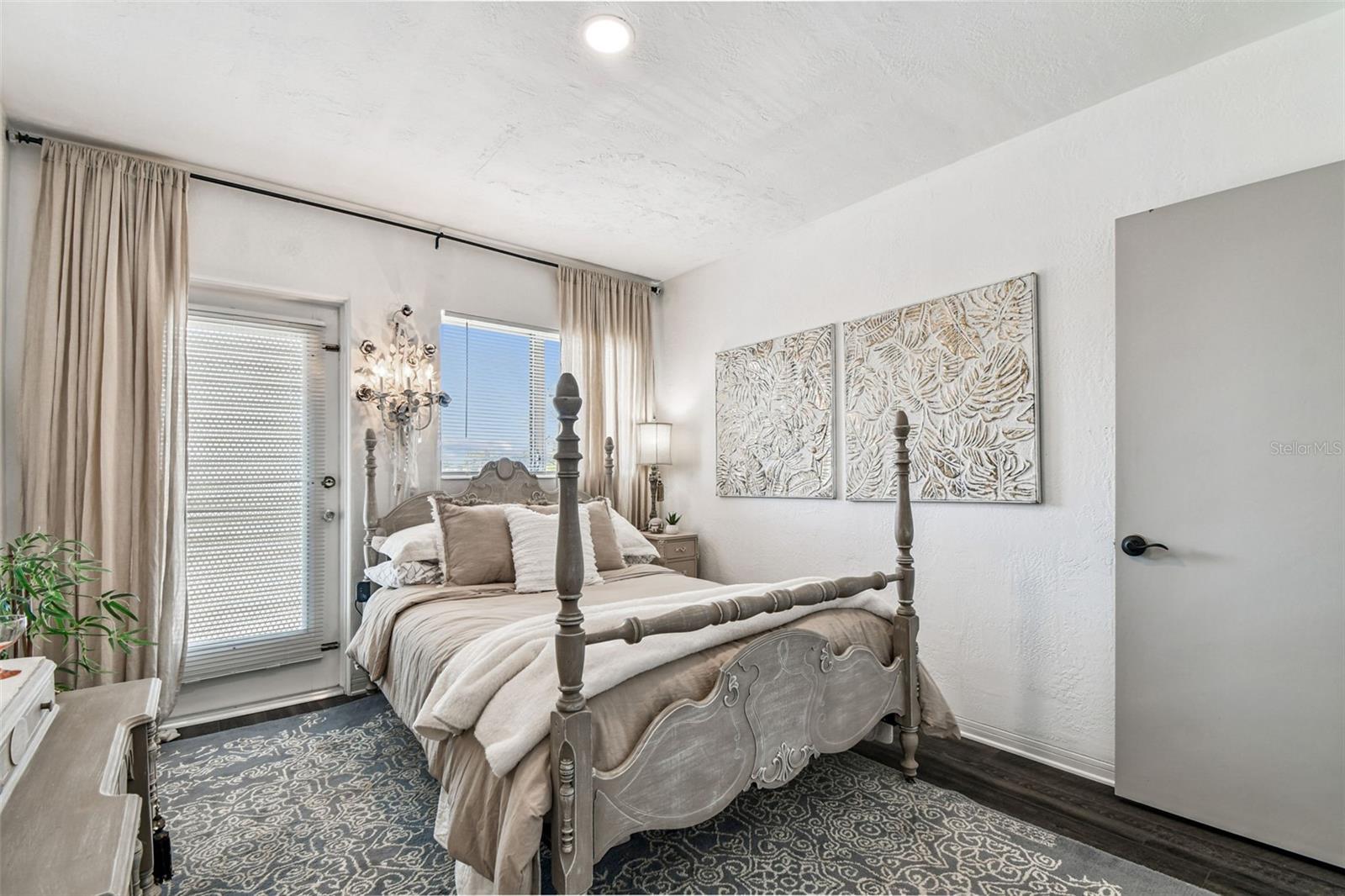 5861 42ND TER N #1712, KENNETH CITY, FL, 33709