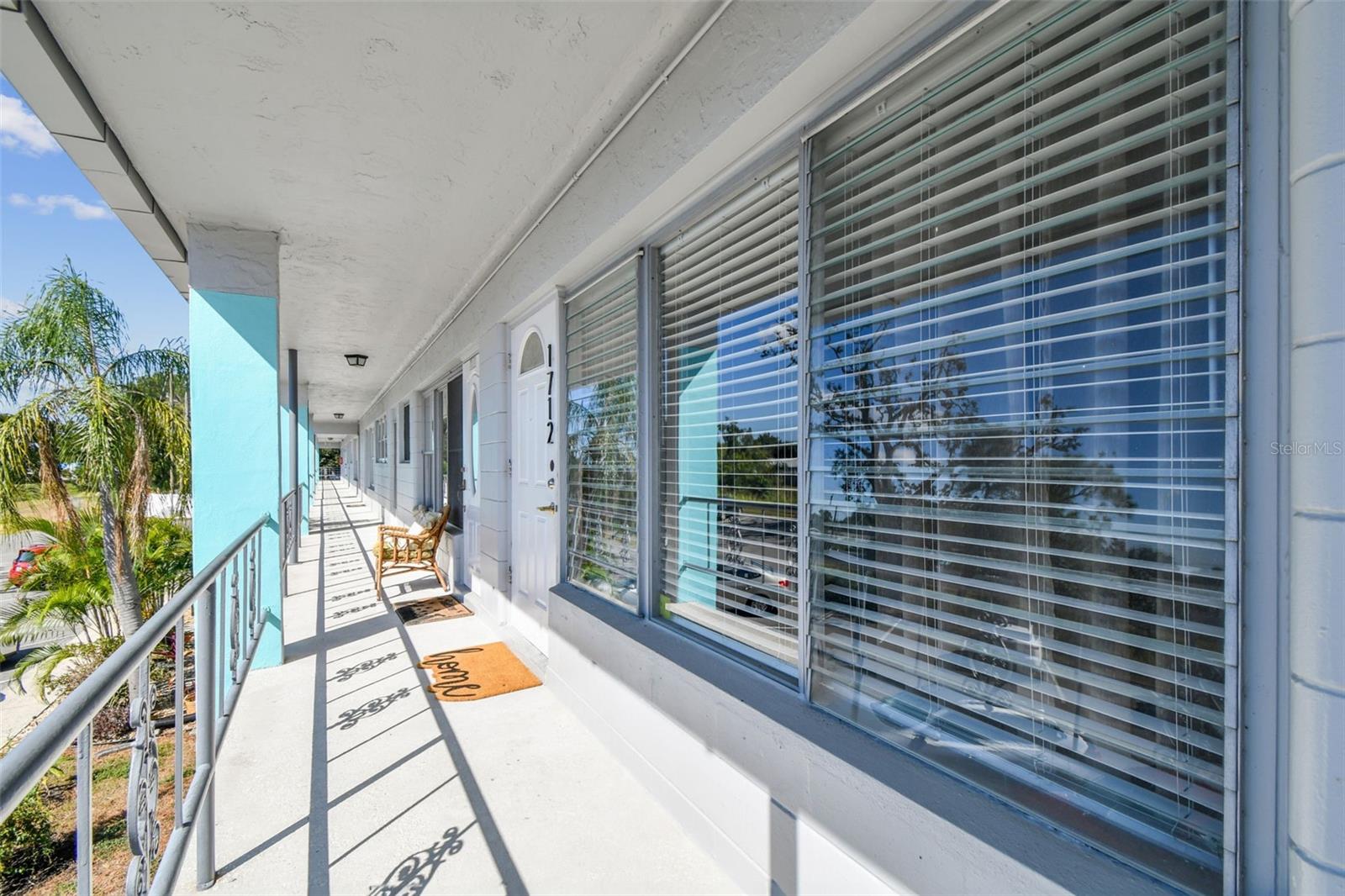 5861 42ND TER N #1712, KENNETH CITY, FL, 33709