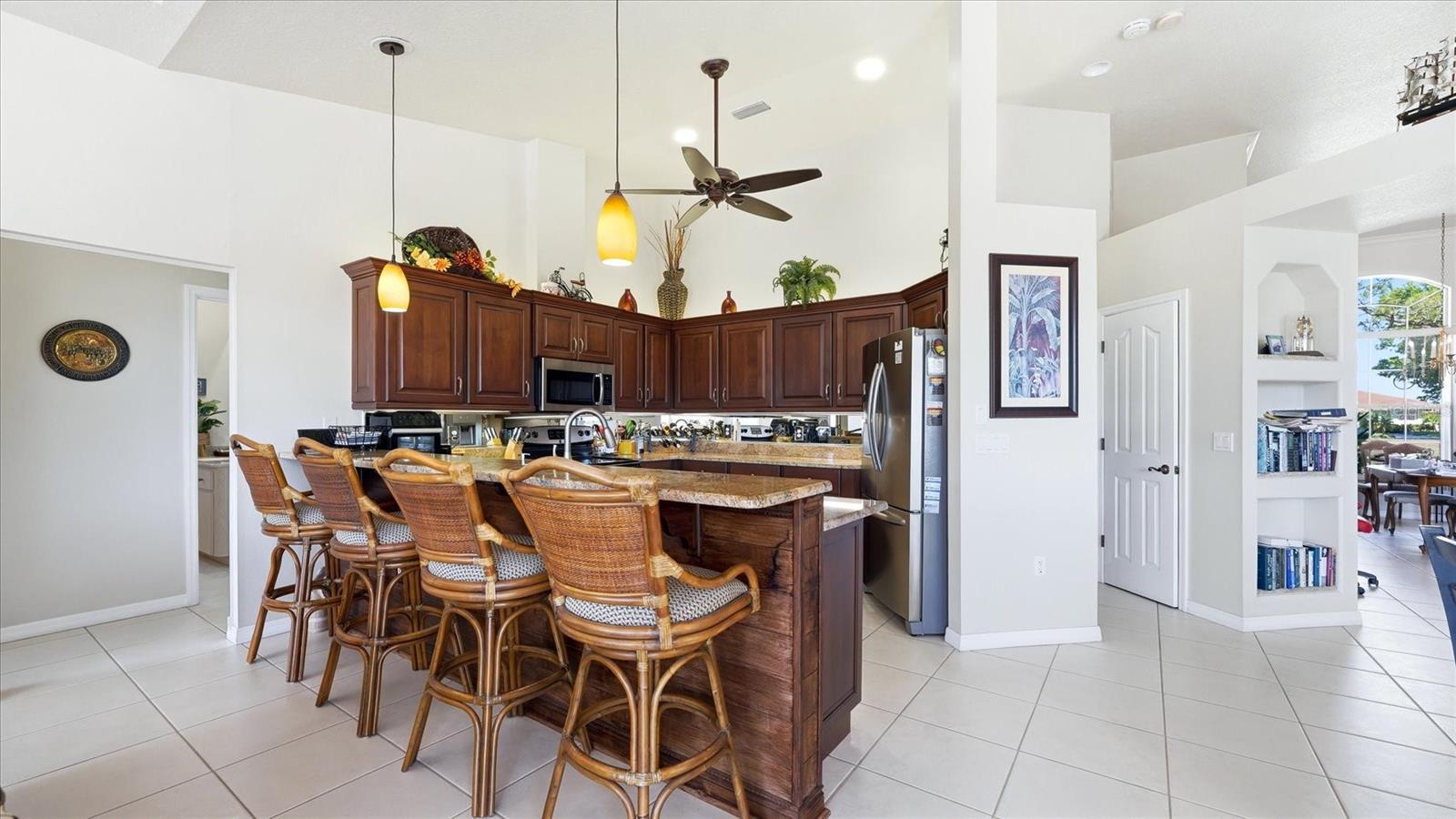 324 OAKWOOD CIR, ENGLEWOOD, FL, 34223