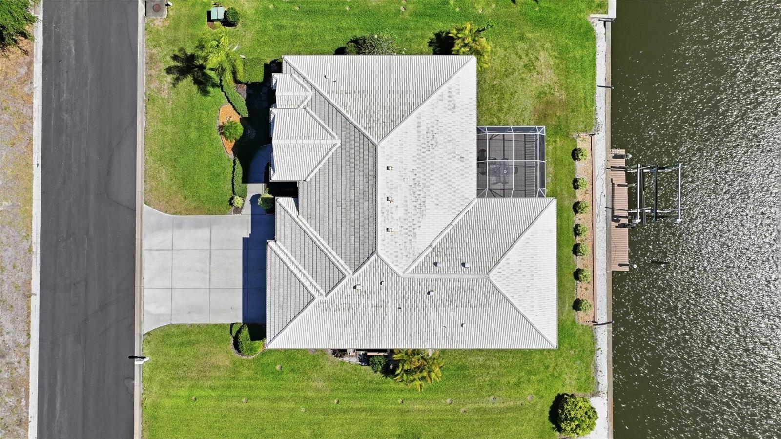 324 OAKWOOD CIR, ENGLEWOOD, FL, 34223