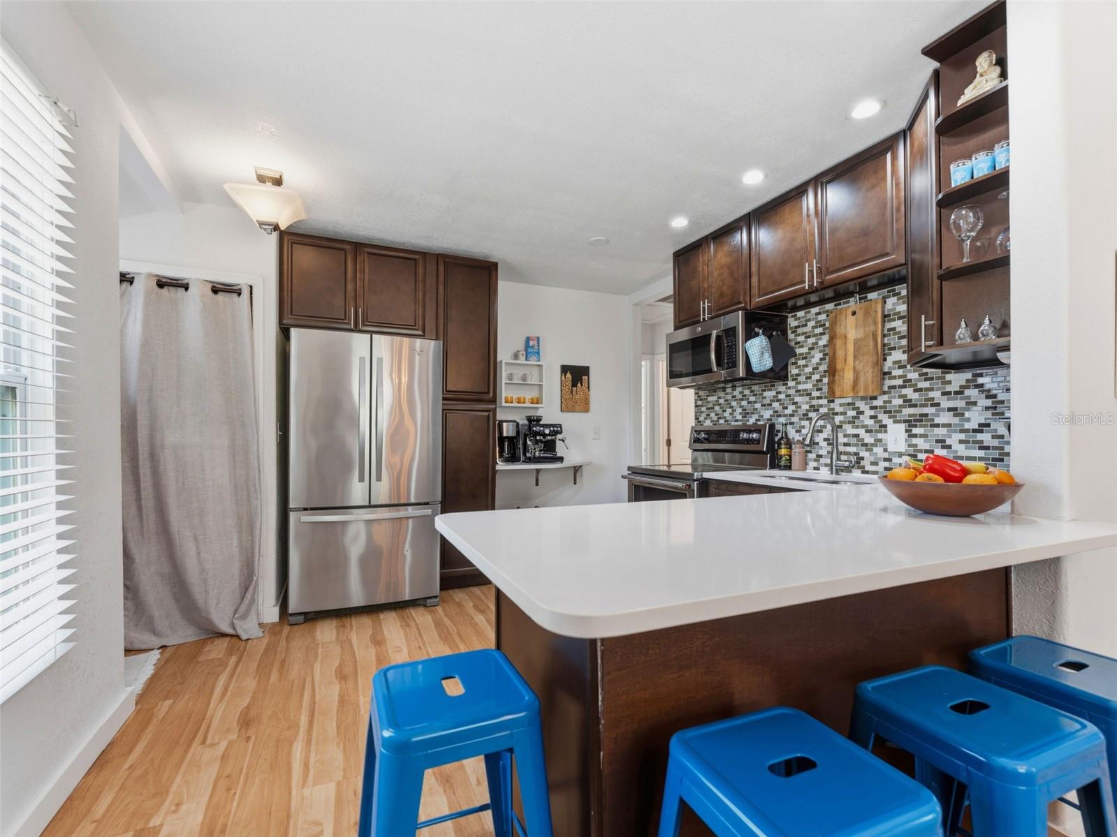 2005 3RD ST S, ST PETERSBURG, FL, 33705