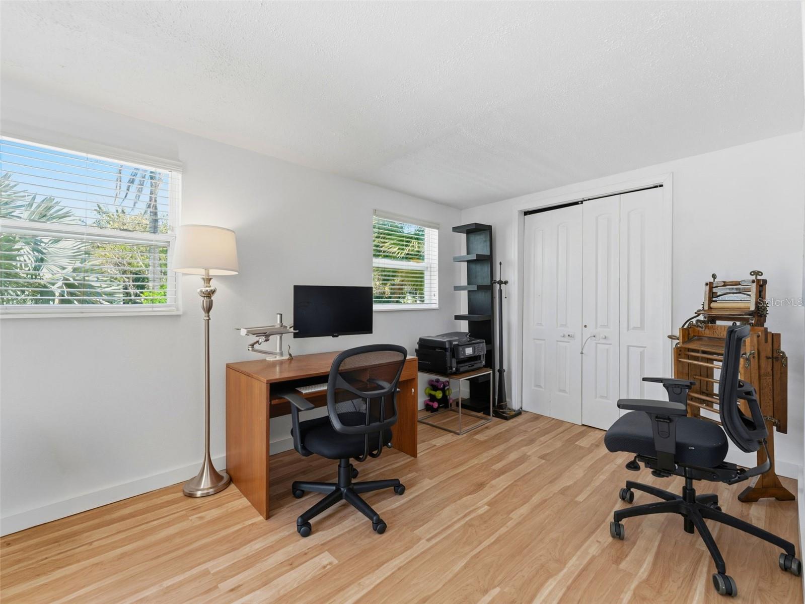 2005 3RD ST S, ST PETERSBURG, FL, 33705