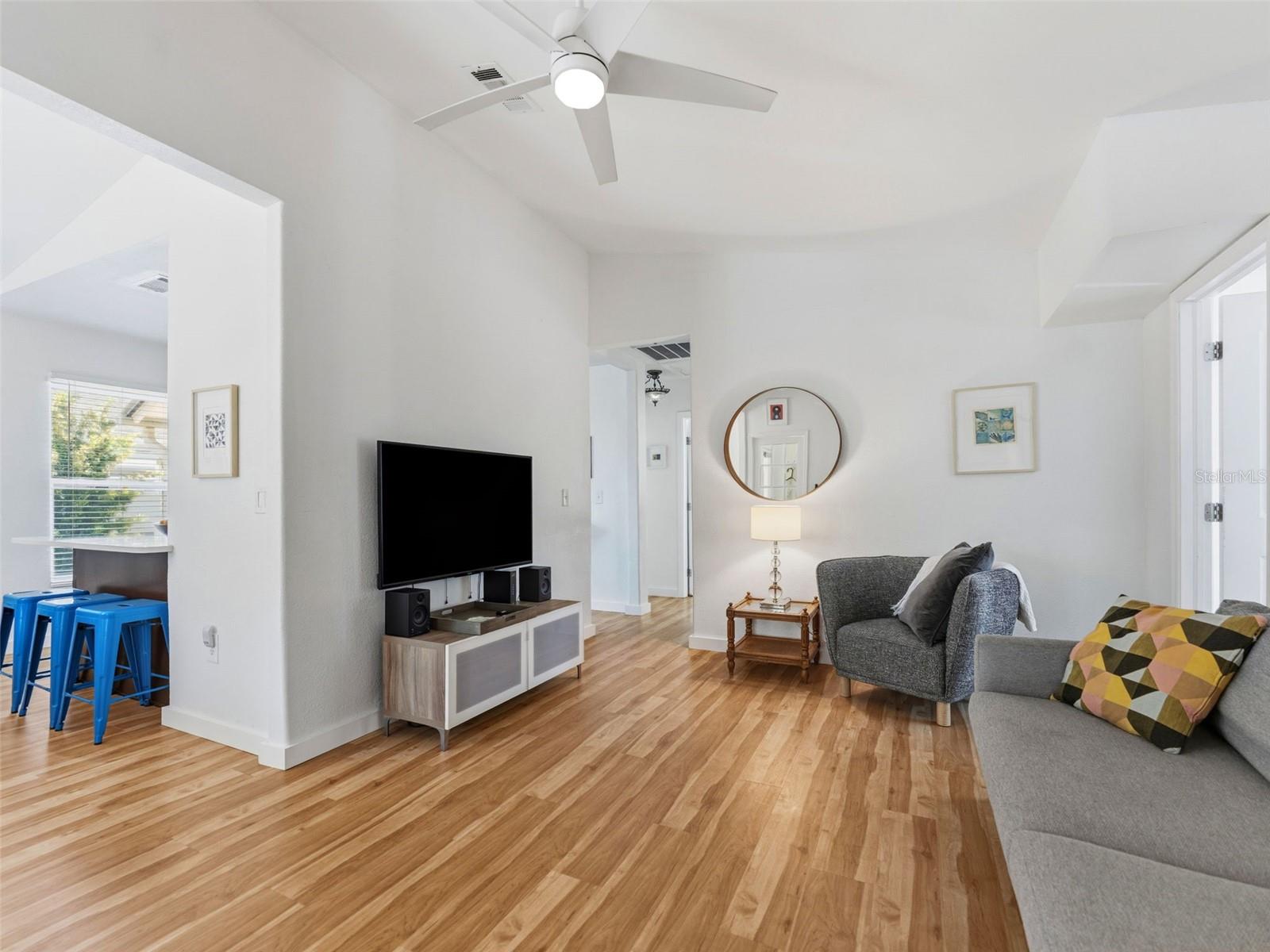 2005 3RD ST S, ST PETERSBURG, FL, 33705