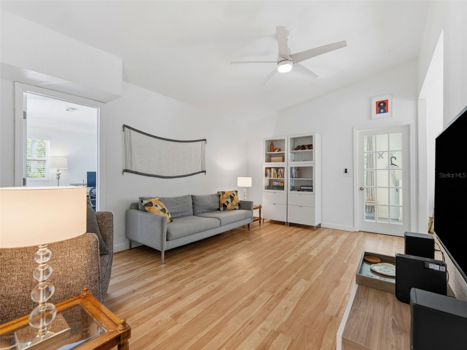 2005 3RD ST S, ST PETERSBURG, FL, 33705