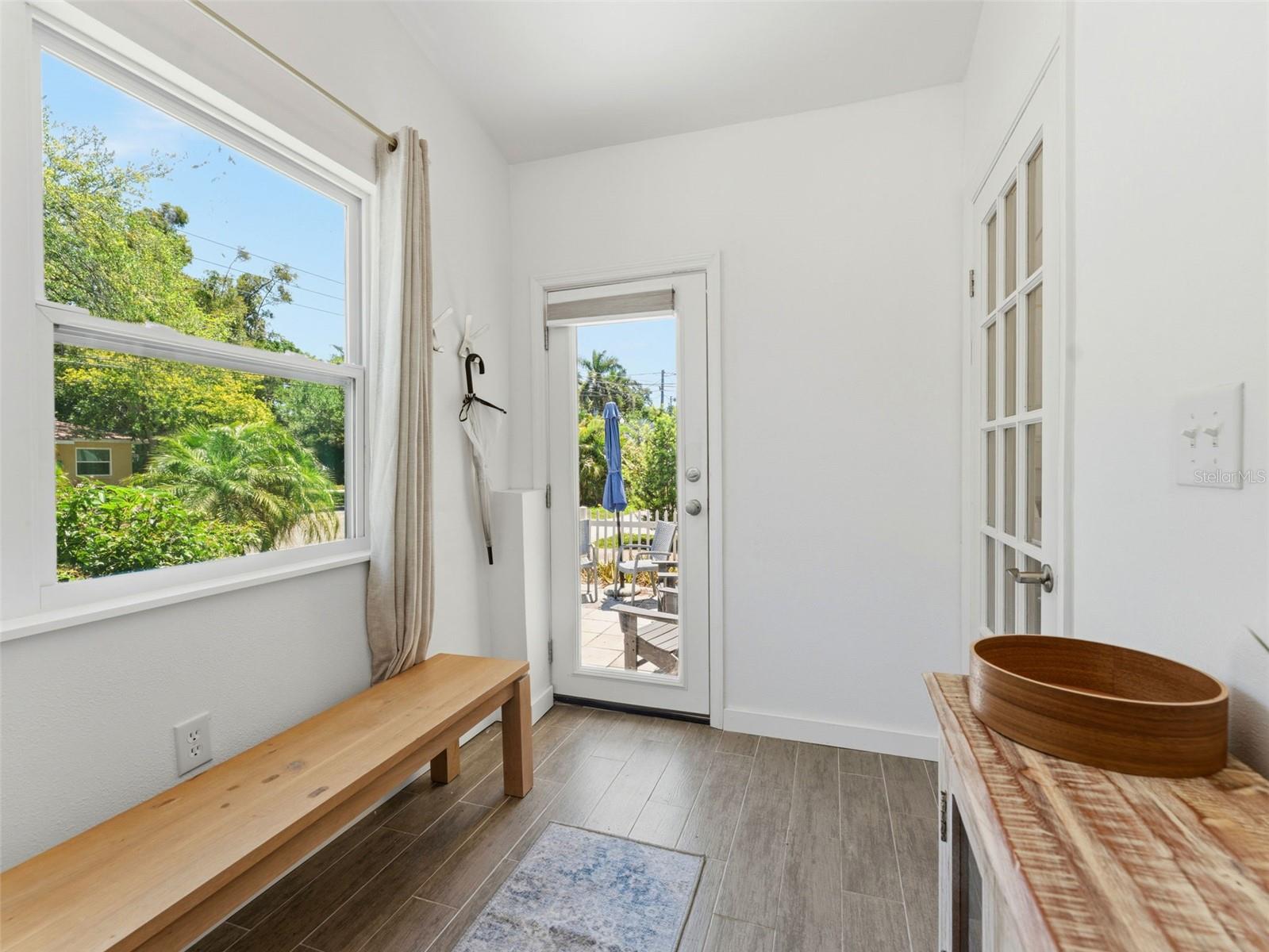 2005 3RD ST S, ST PETERSBURG, FL, 33705