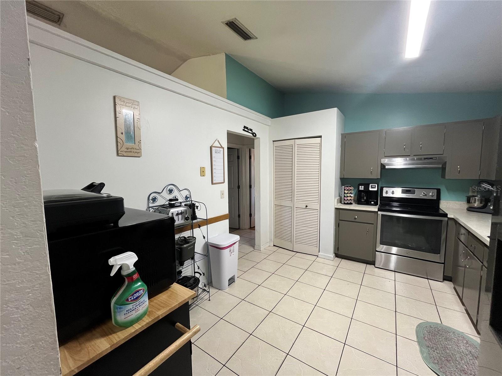 10631 W HIGHWAY 40, OCALA, FL, 34482