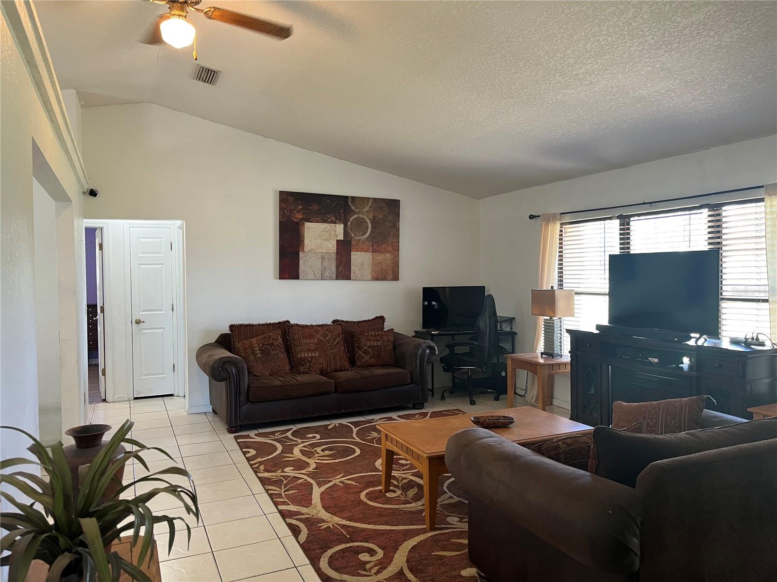 10631 W HIGHWAY 40, OCALA, FL, 34482