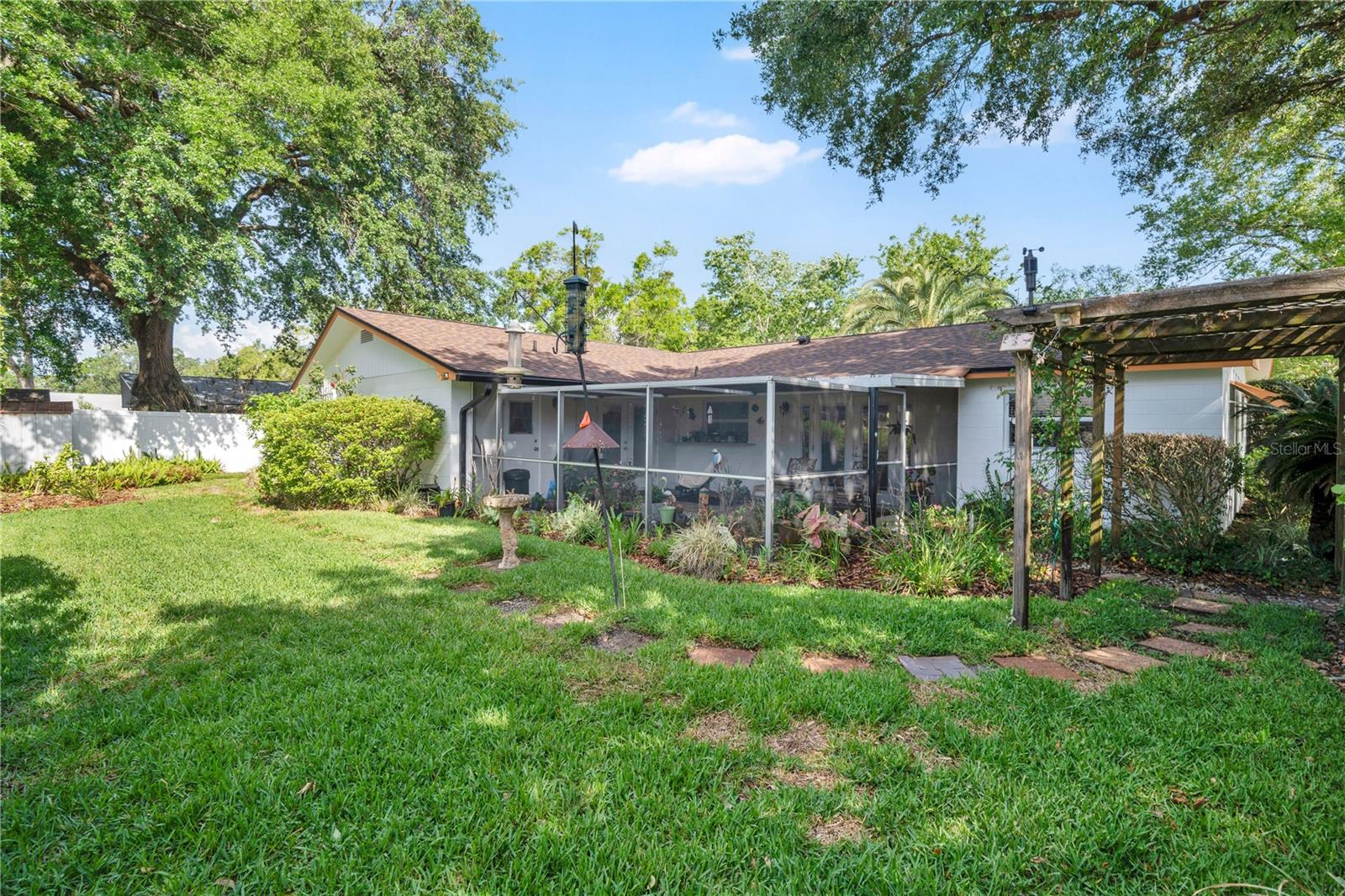 2124 CREE TRL, CASSELBERRY, FL, 32707