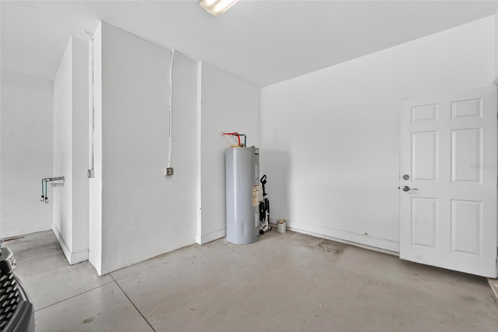 642 CHIPPER DR, SUN CITY CENTER, FL, 33573