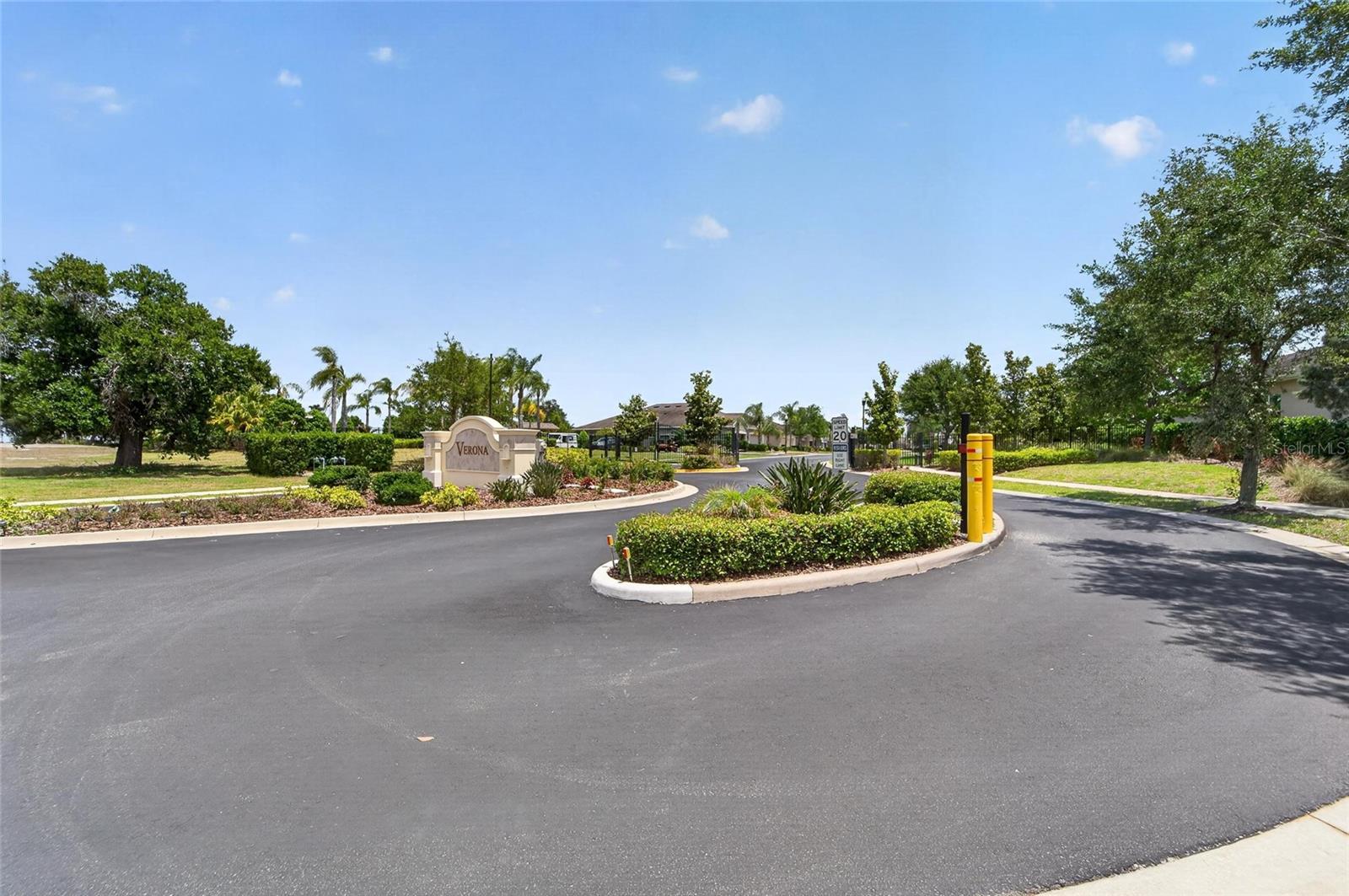 642 CHIPPER DR, SUN CITY CENTER, FL, 33573