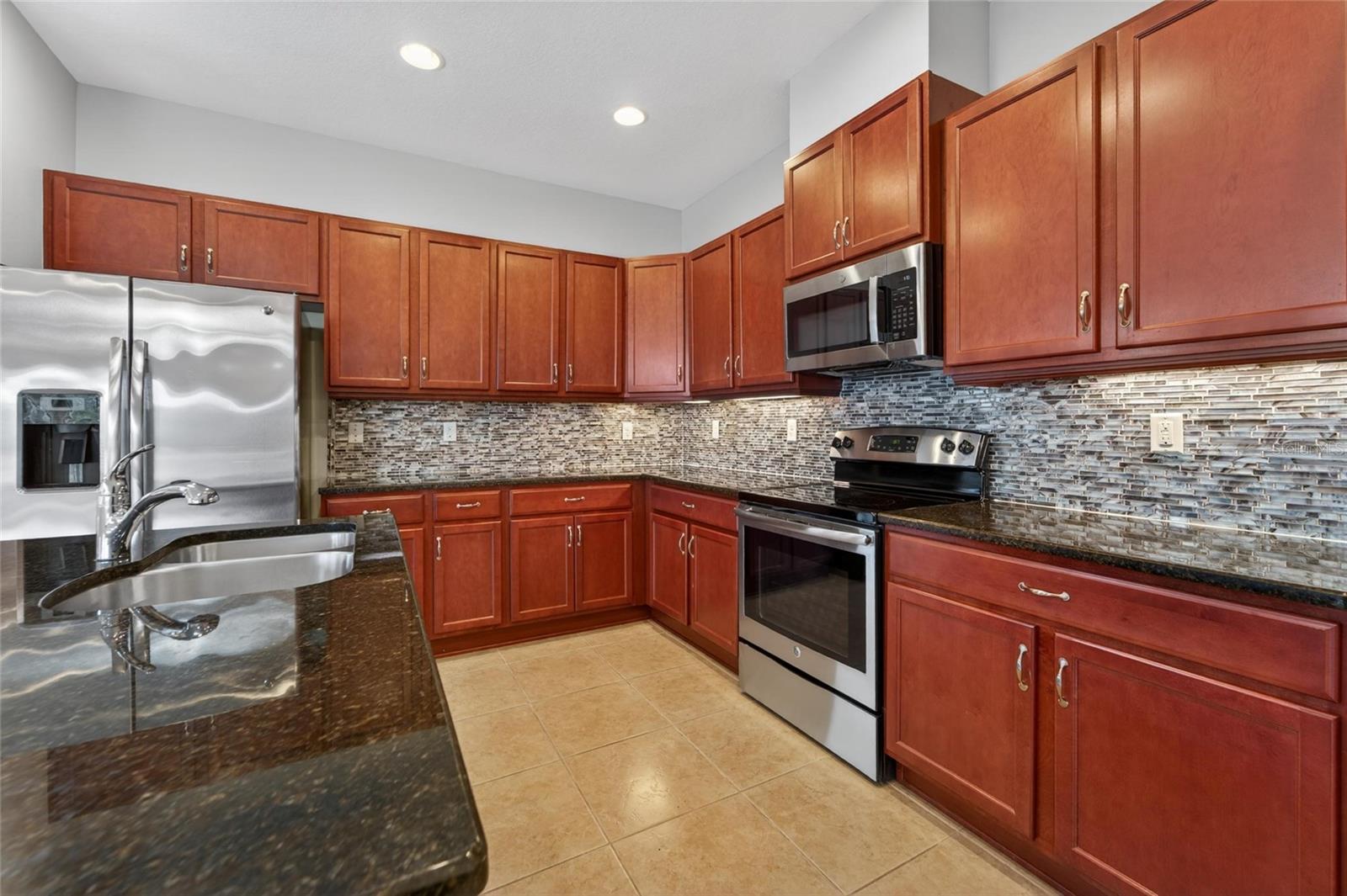 642 CHIPPER DR, SUN CITY CENTER, FL, 33573