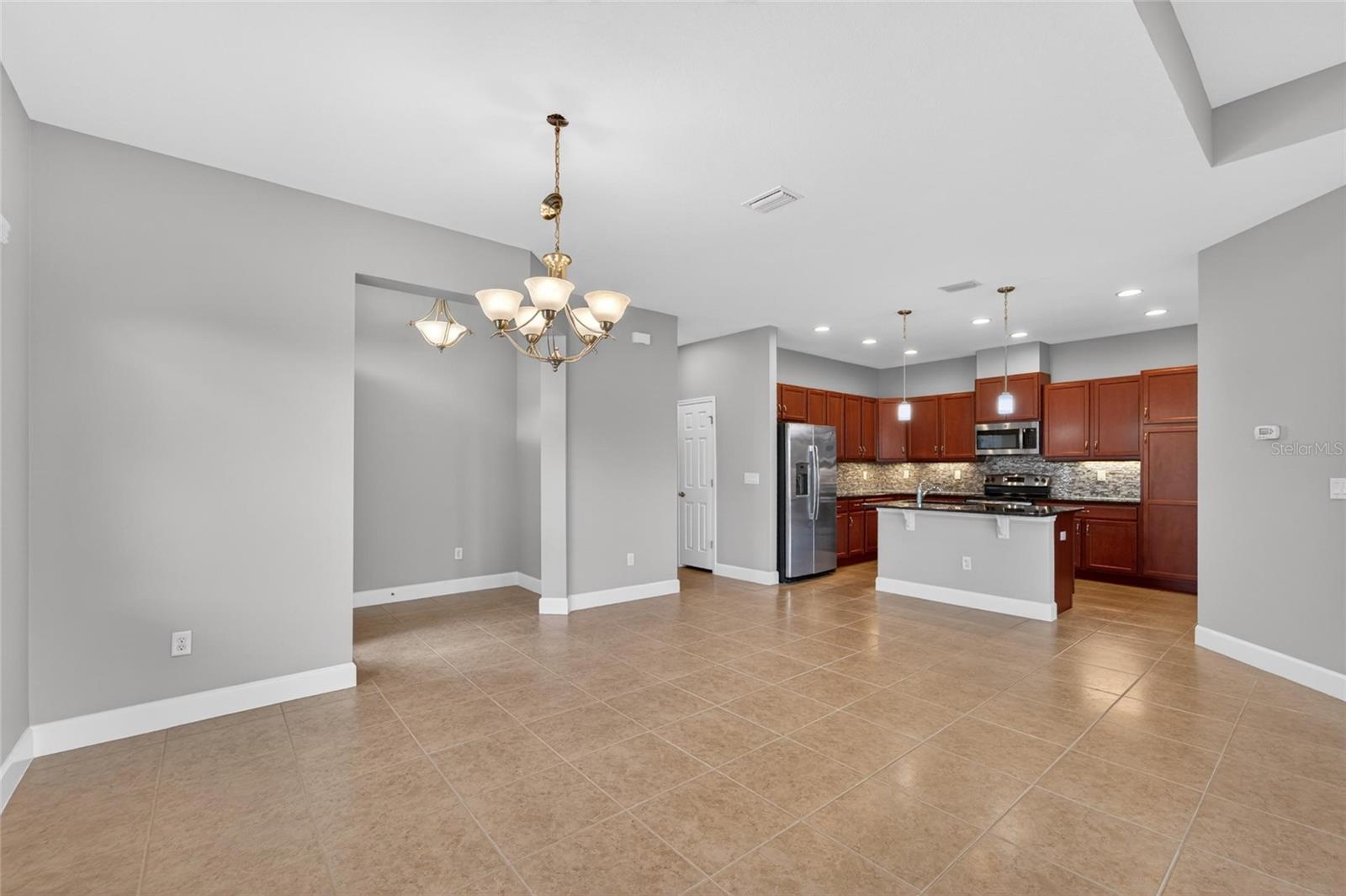 642 CHIPPER DR, SUN CITY CENTER, FL, 33573