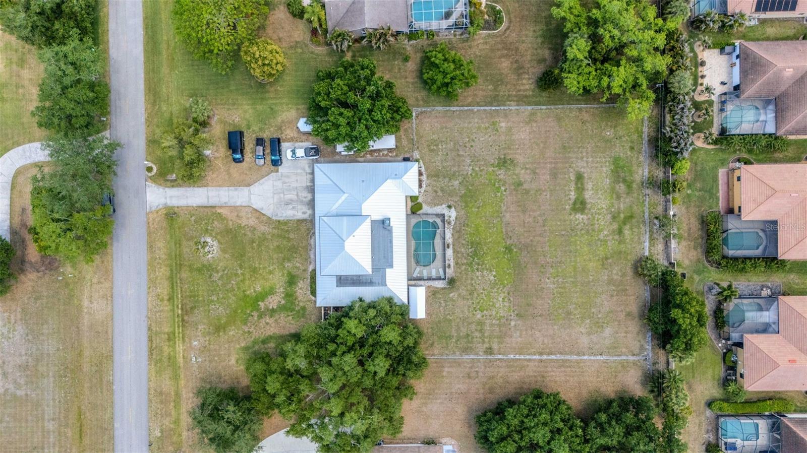 3656 OAK GROVE DR, SARASOTA, FL, 34243