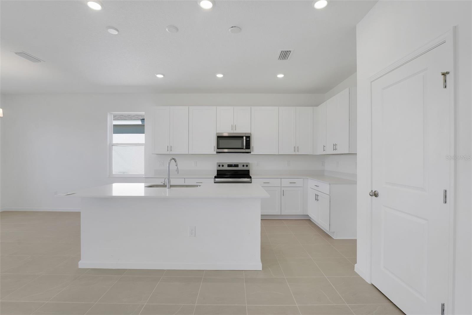 256 MEREDITH BLVD, WINTER HAVEN, FL, 33881