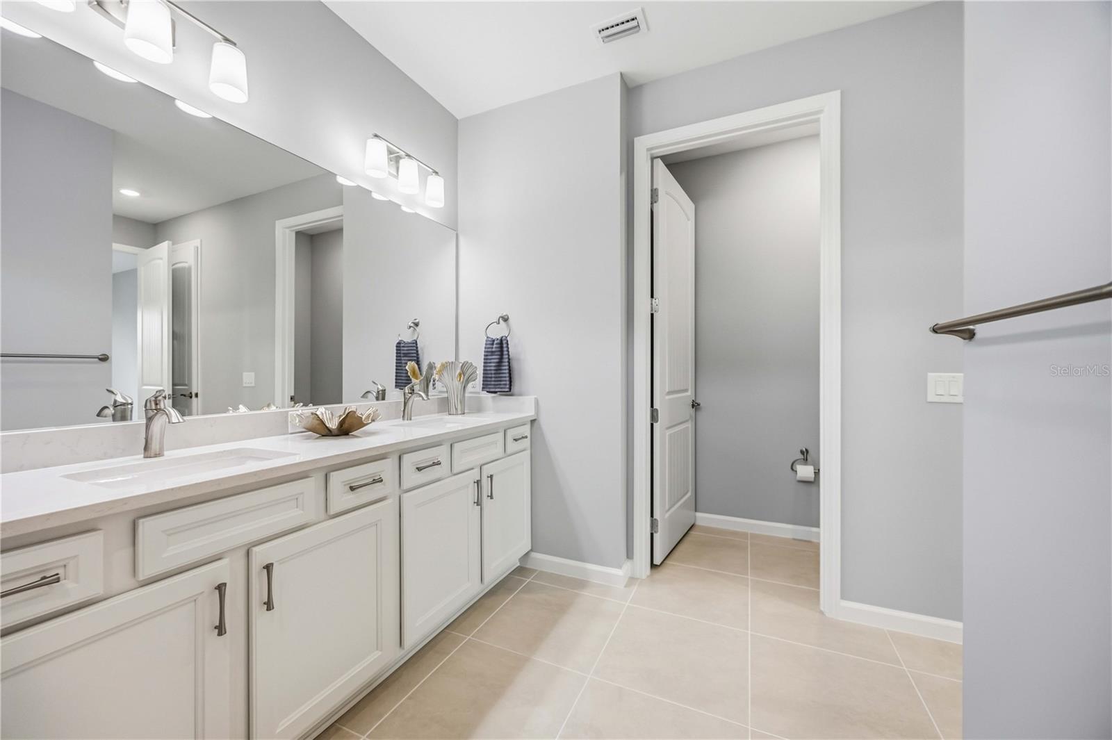 5886 TALON PRESERVE DR, NOKOMIS, FL, 34275
