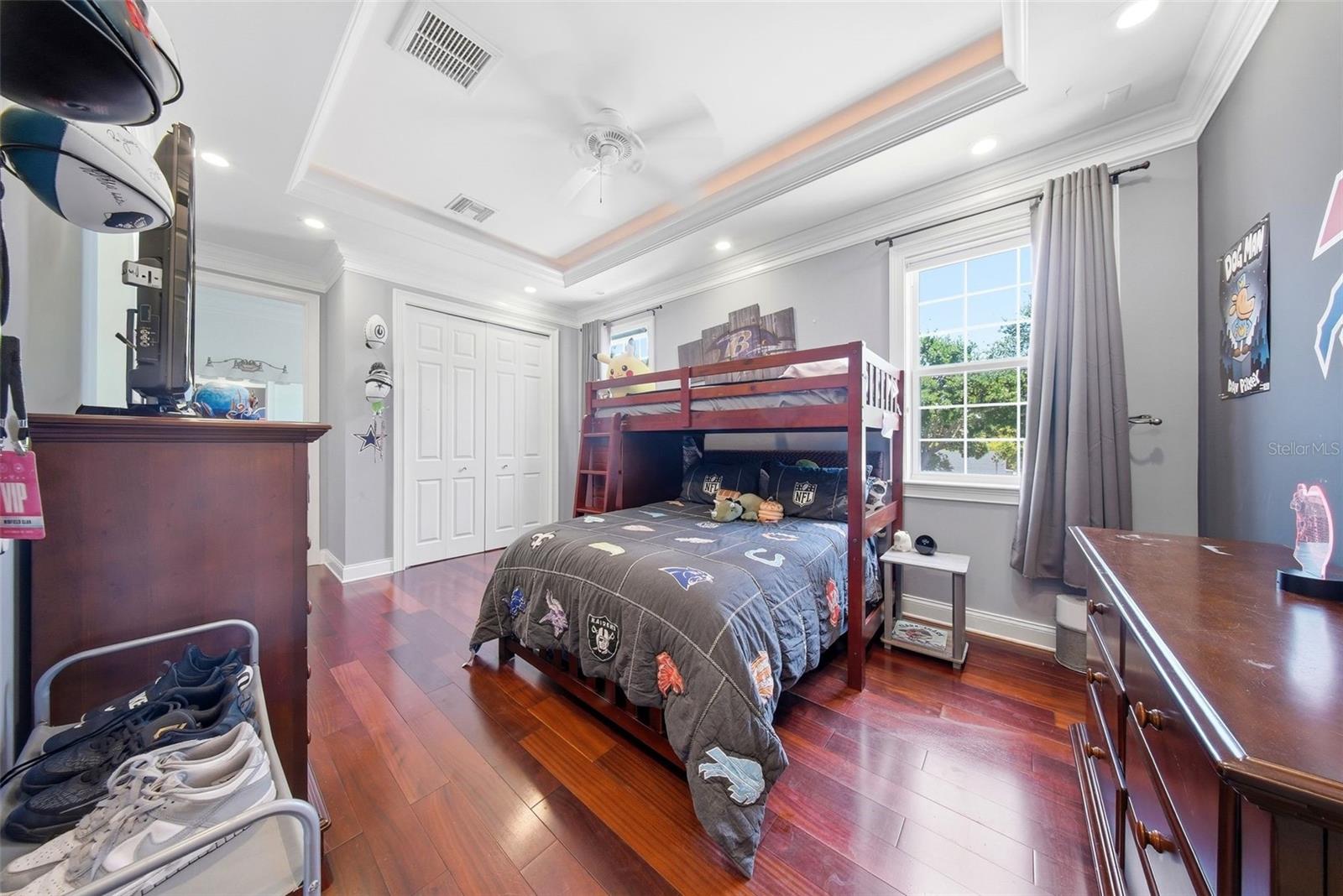 234 36TH AVE NE, ST PETERSBURG, FL, 33704