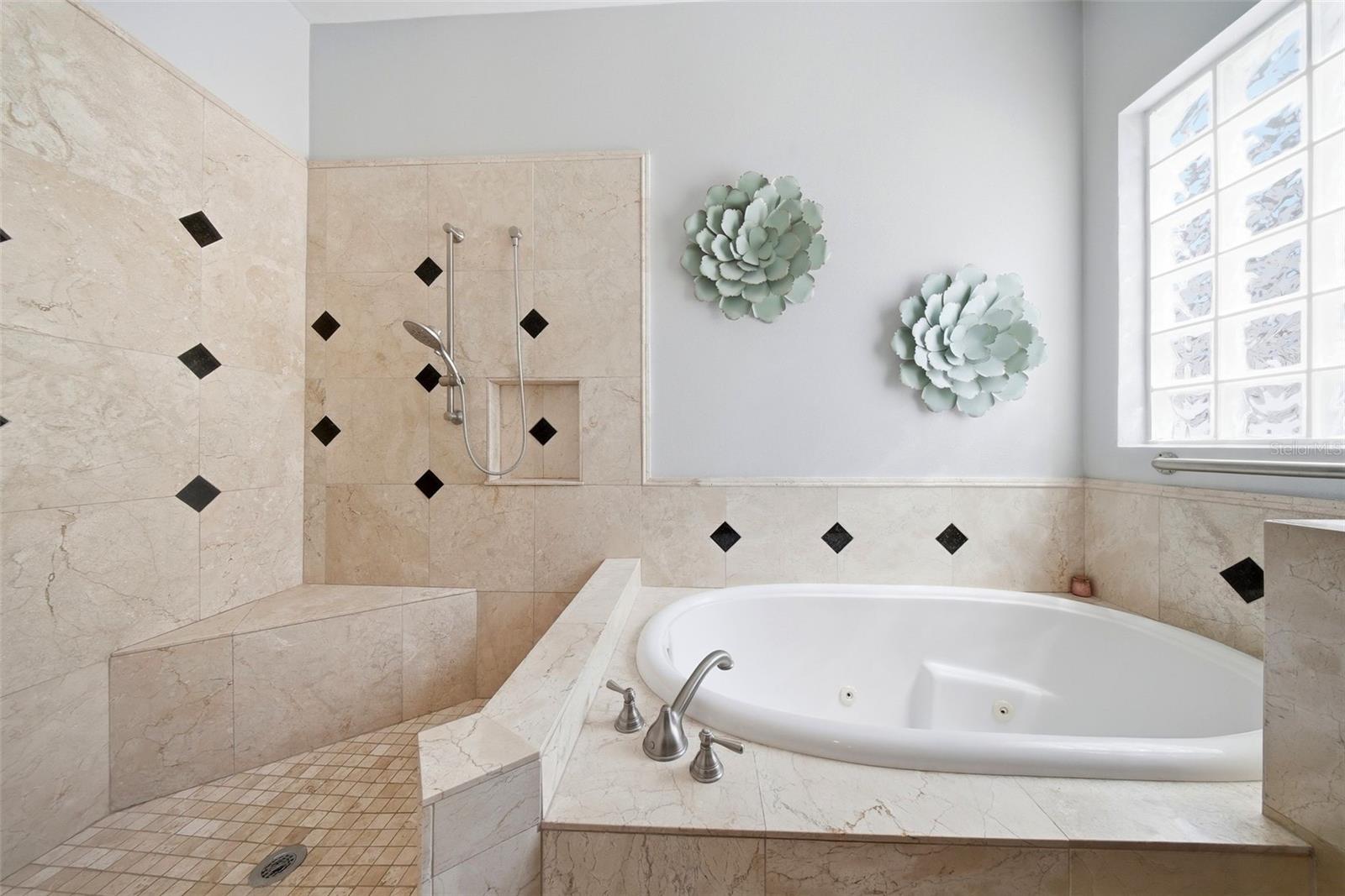 234 36TH AVE NE, ST PETERSBURG, FL, 33704