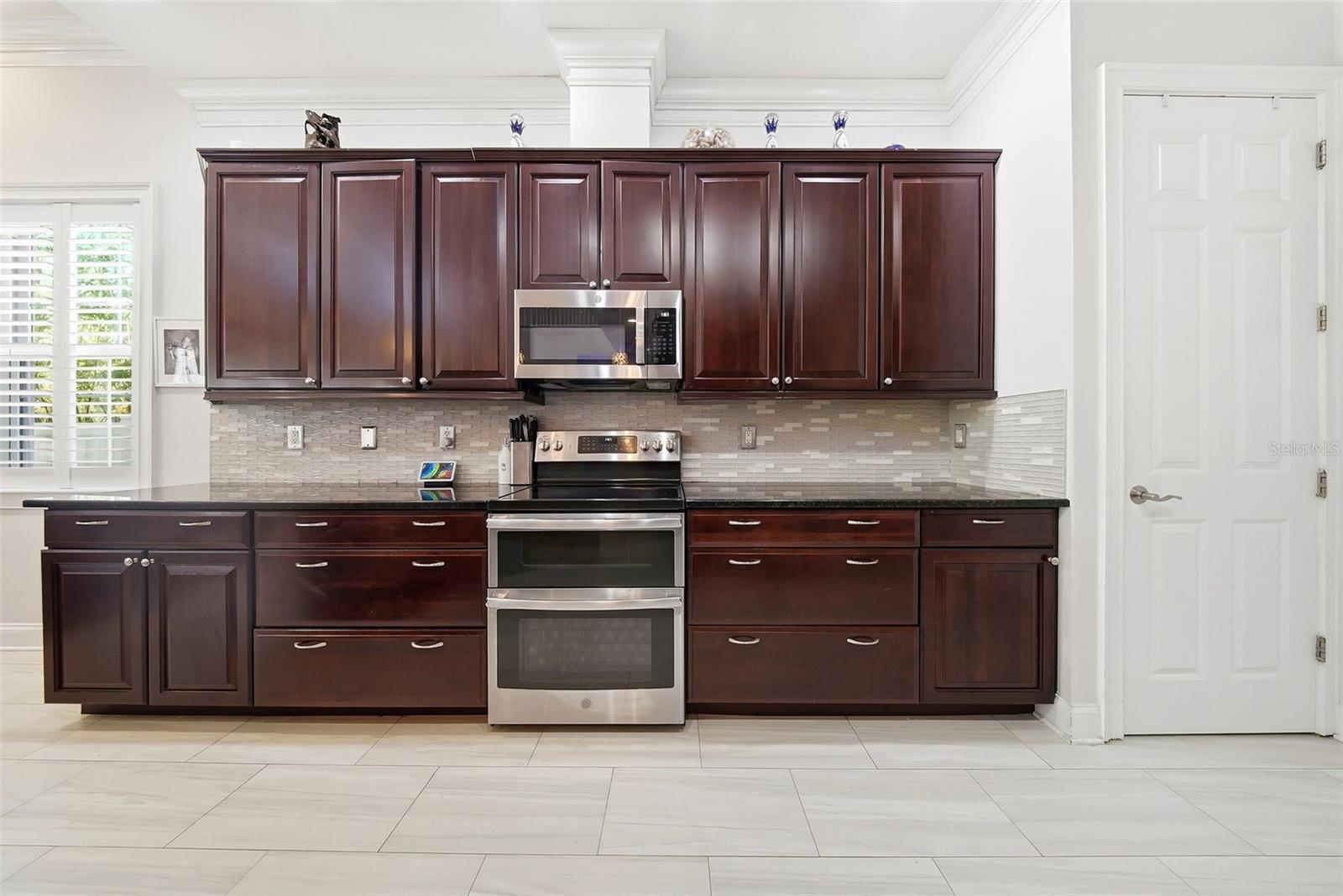 234 36TH AVE NE, ST PETERSBURG, FL, 33704