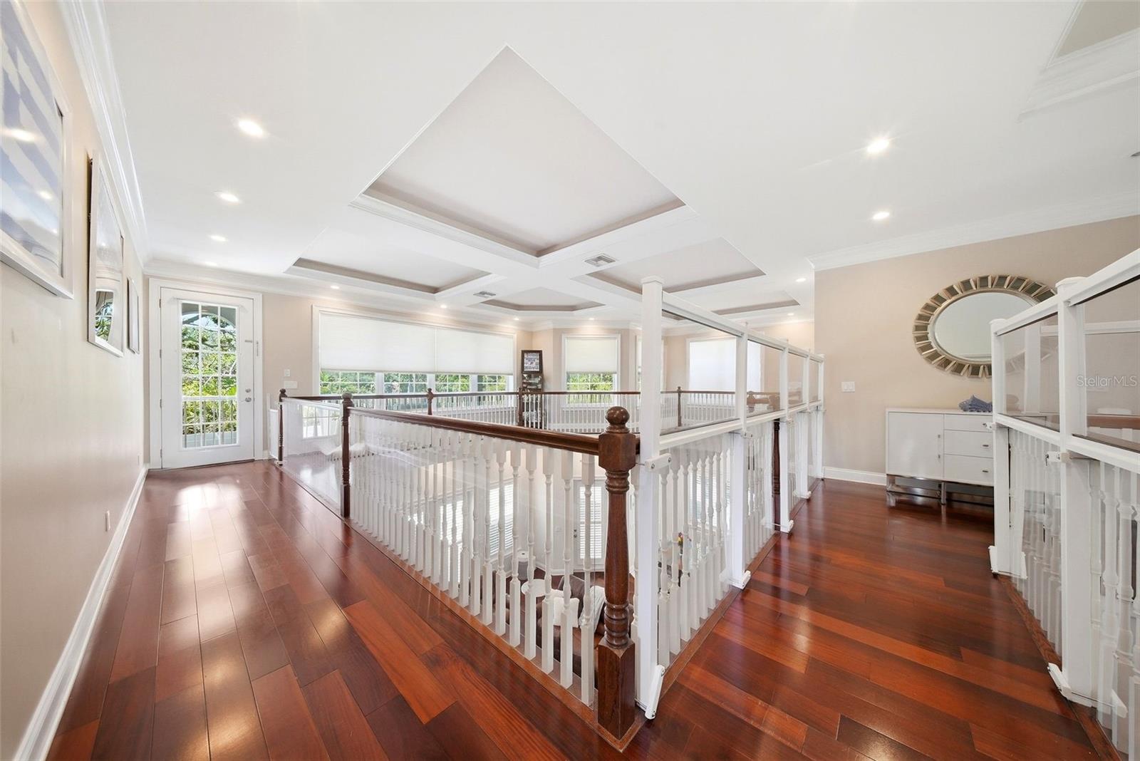 234 36TH AVE NE, ST PETERSBURG, FL, 33704