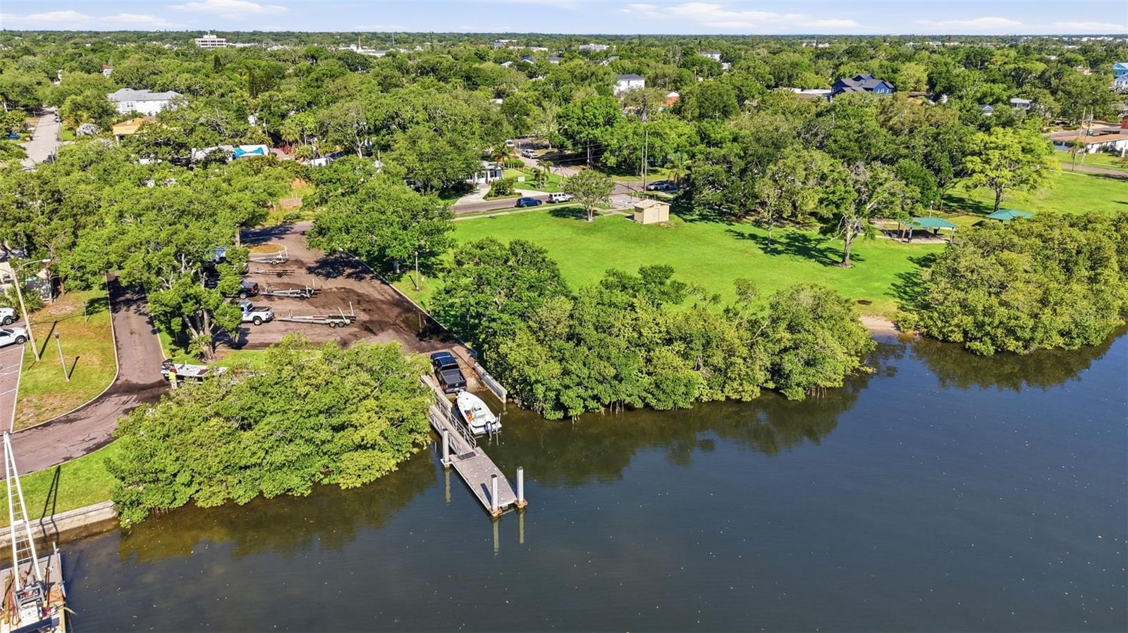 234 36TH AVE NE, ST PETERSBURG, FL, 33704