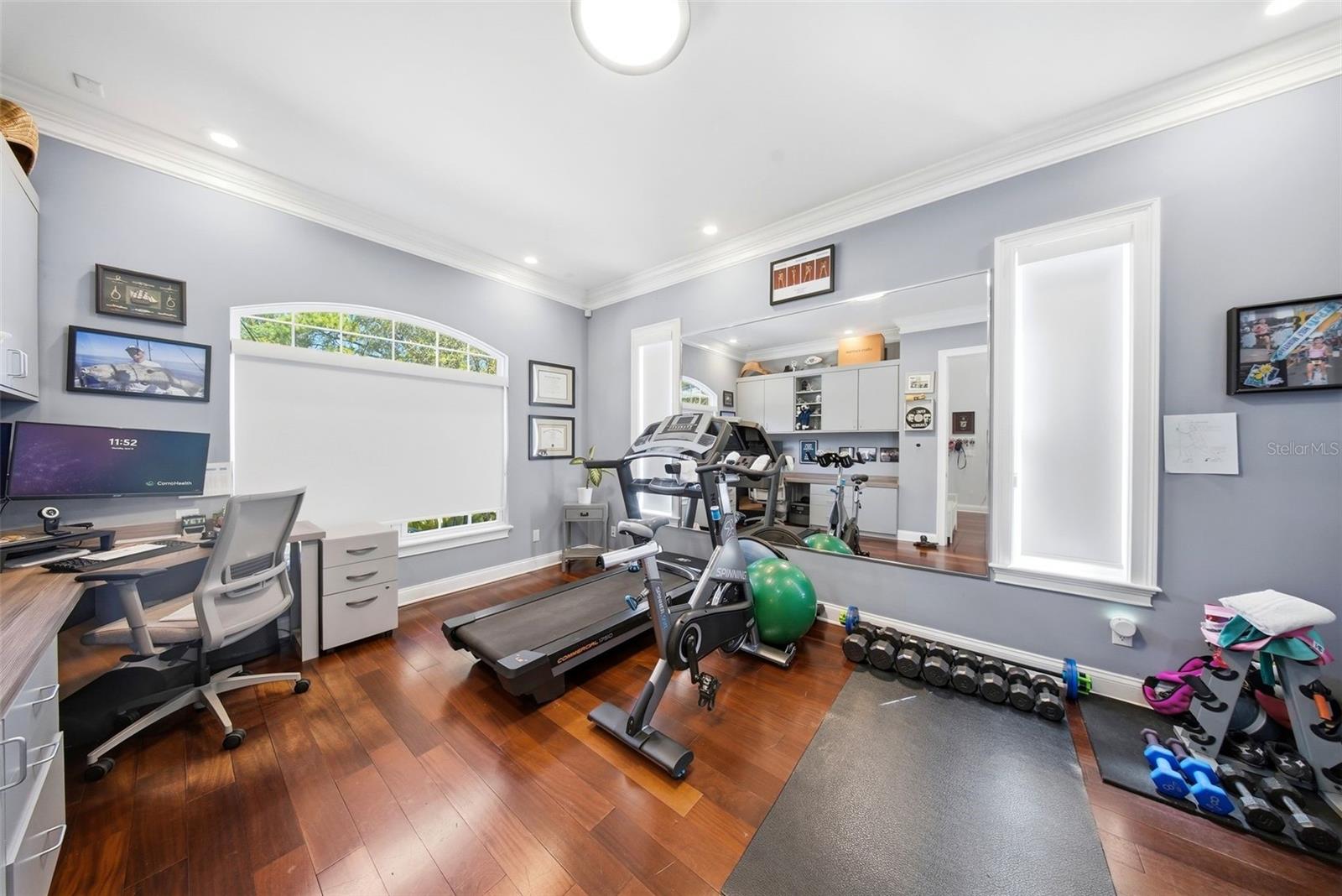 234 36TH AVE NE, ST PETERSBURG, FL, 33704