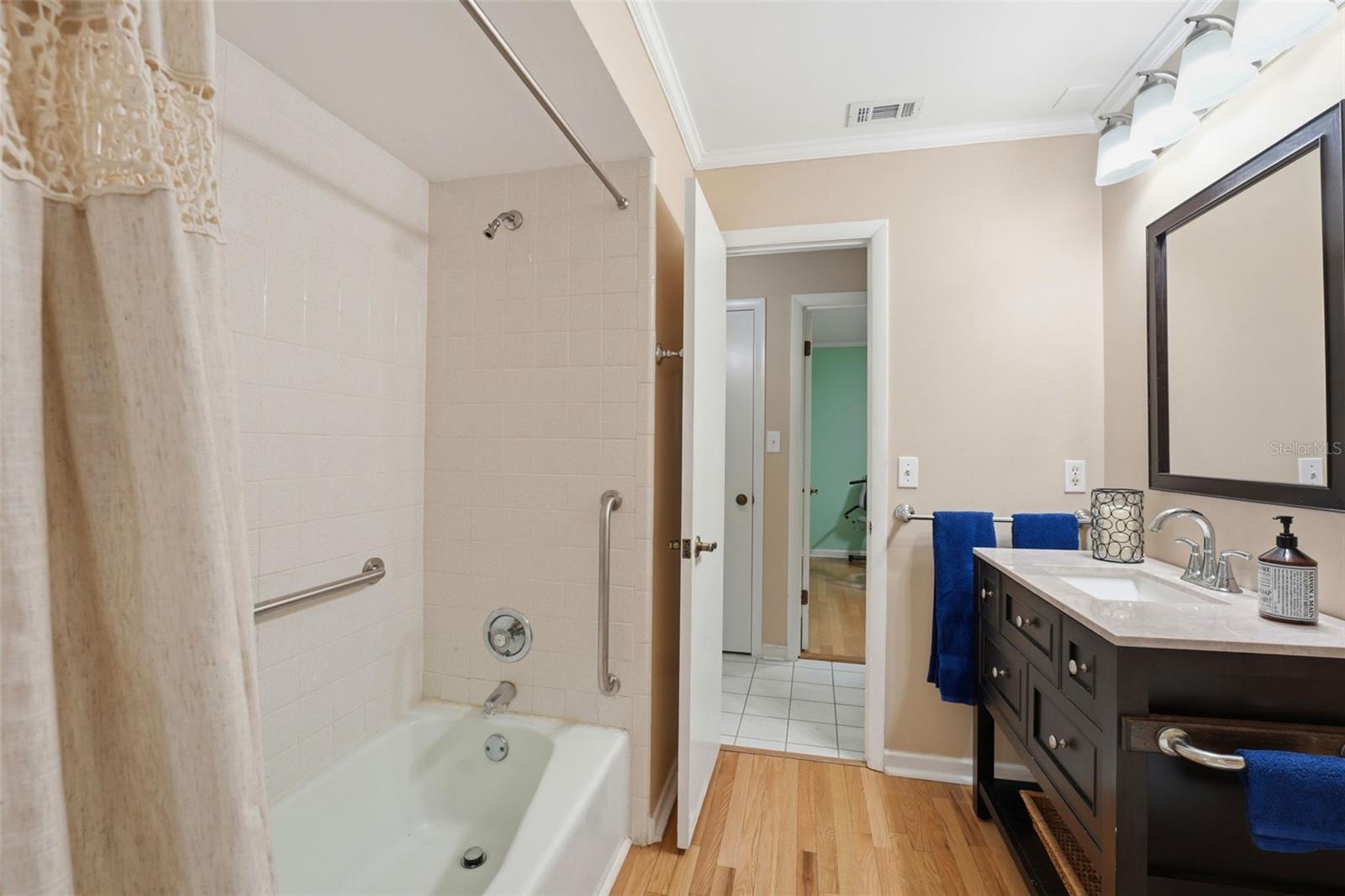 210 E SWEETWATER CREEK DR, LONGWOOD, FL, 32779