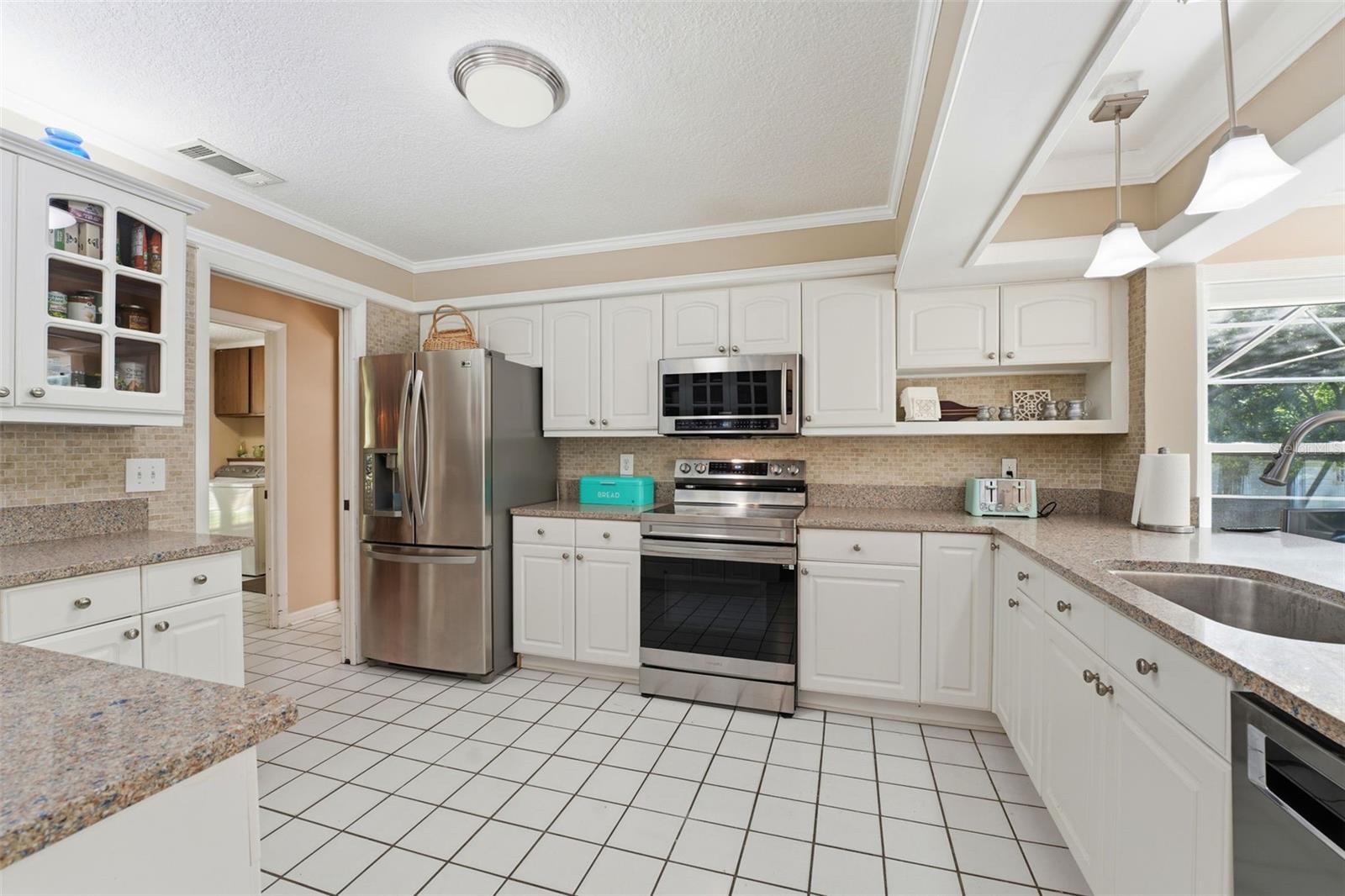 210 E SWEETWATER CREEK DR, LONGWOOD, FL, 32779