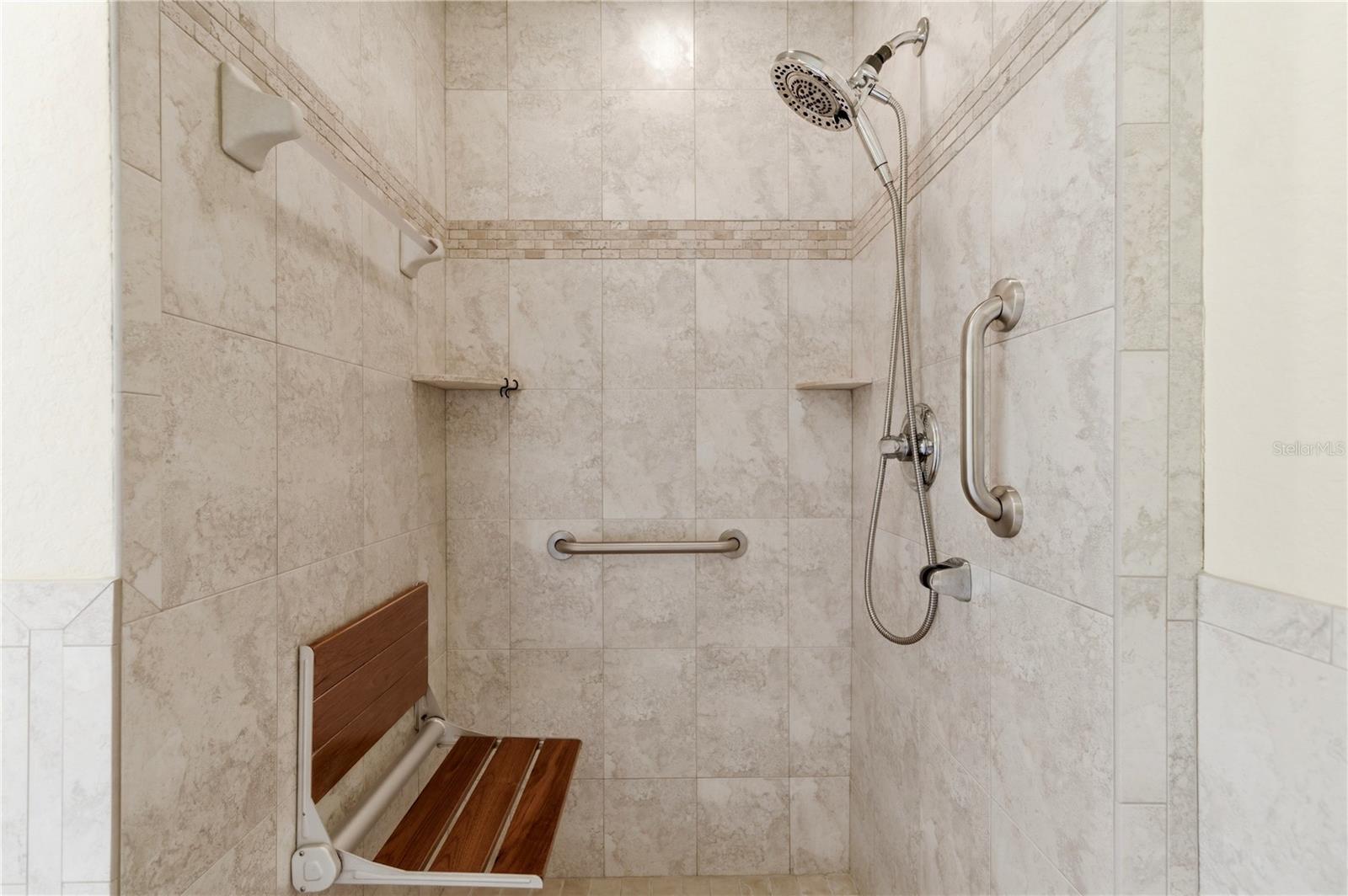 9551 JAYBIRD LN, LAND O LAKES, FL, 34638